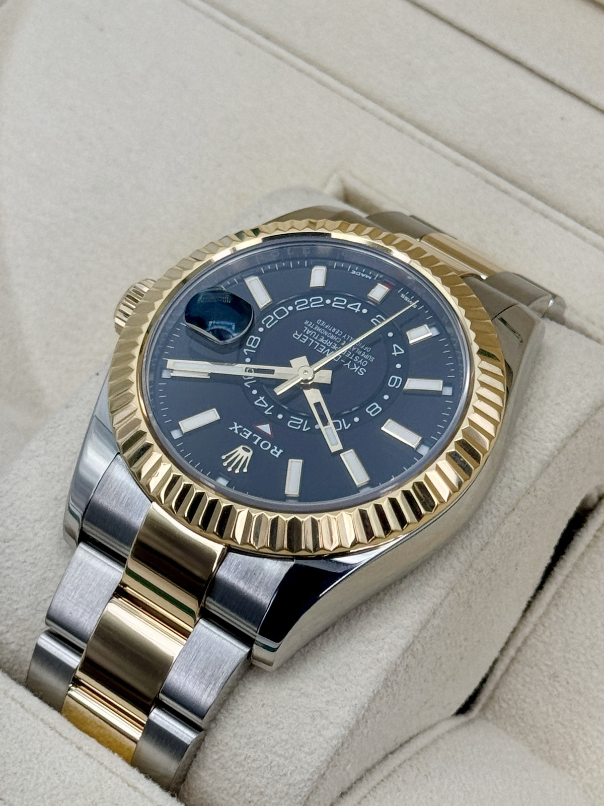 Rolex Sky-Dweller 42mm 326933 Two-Tone Oyster Black Dial