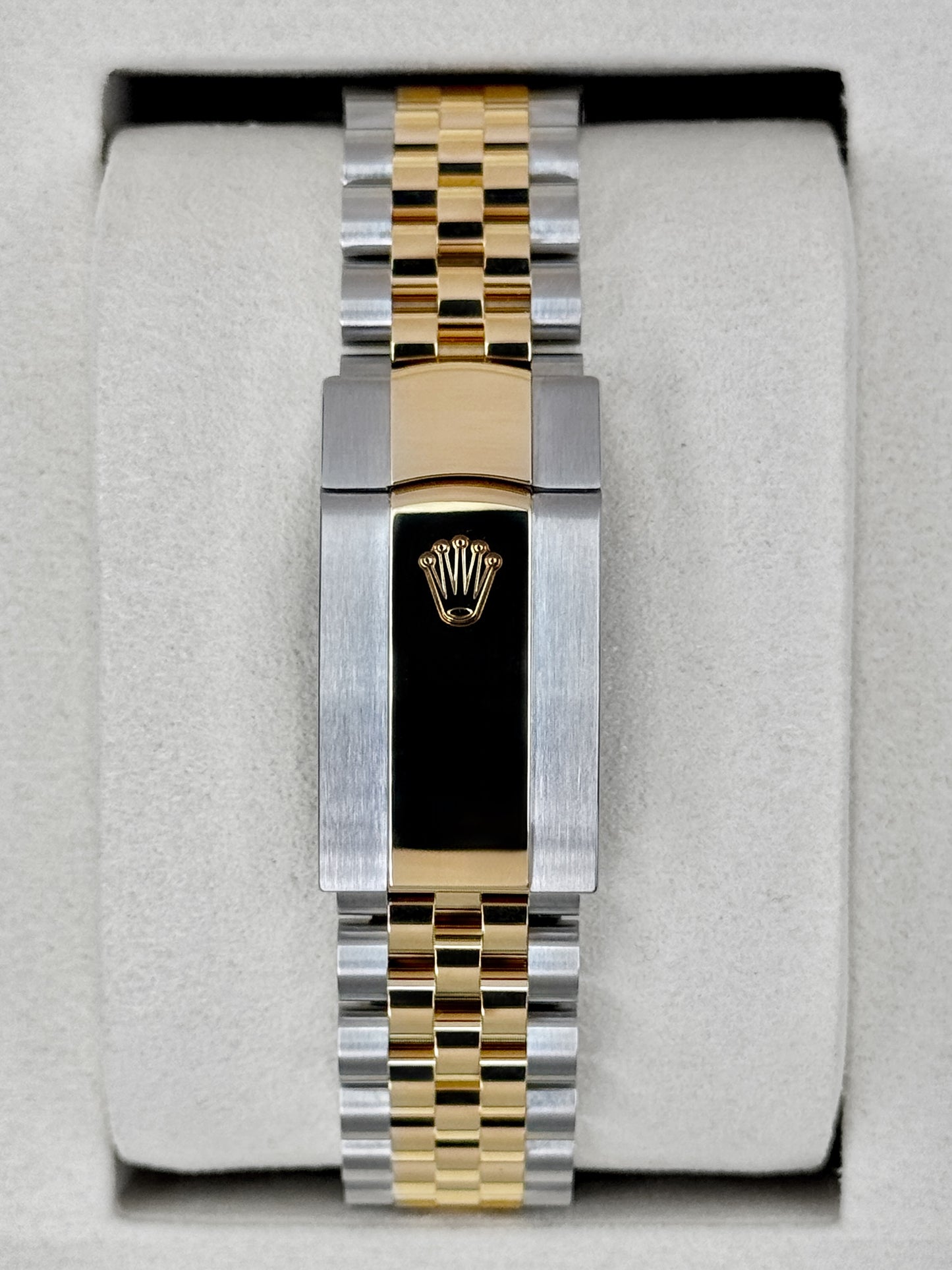 NEW 2026 Rolex Datejust 41mm 126333 Two-Tone Jubilee Wimbledon Dial
