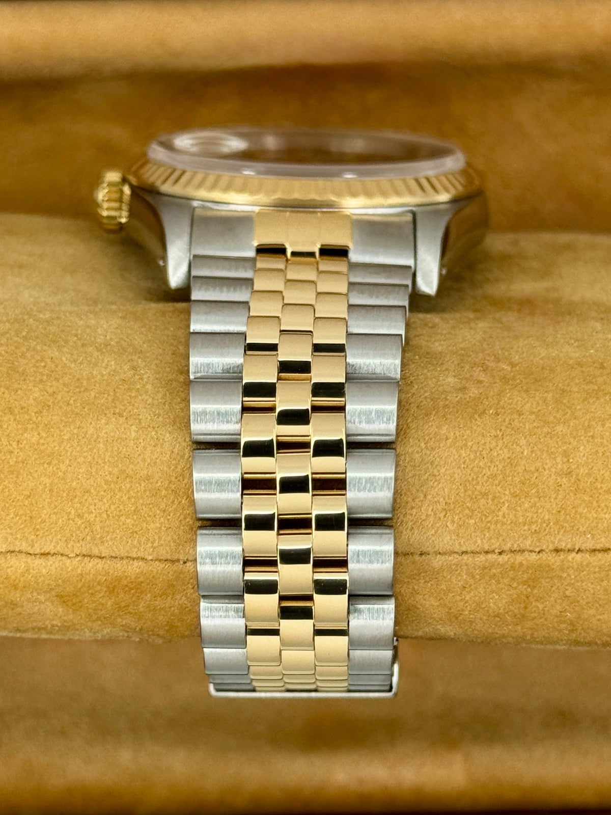 1991 Rolex Datejust 36mm 16233 Two-Tone Jubilee Champagne Dial