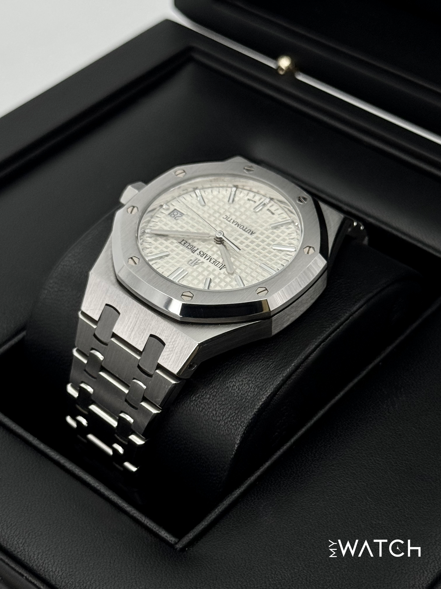 2016 Audemars Piguet  Royal Oak  37mm 15450ST Stainless Steel White Dial