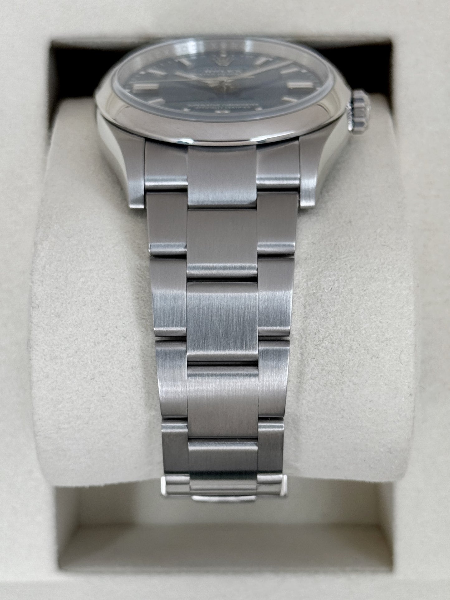NEW 2026 Rolex Oyster Perpetual 36mm 126000 Med Blue Dial (STICKERED)