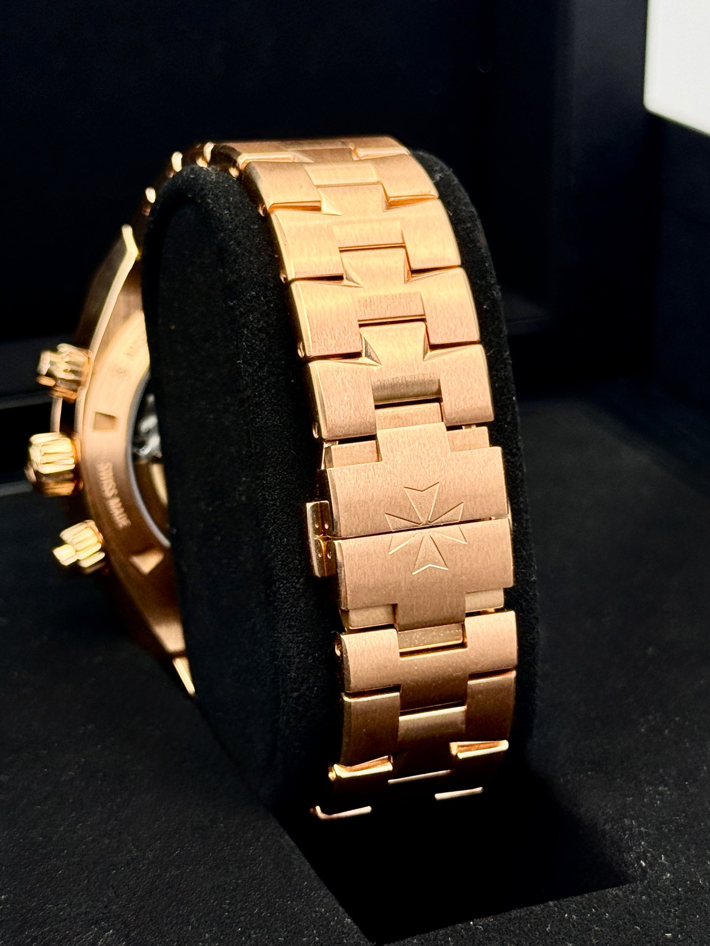 2024 Vacheron Constantin Overseas 42.5mm 5520V Rose Gold Blue Dial