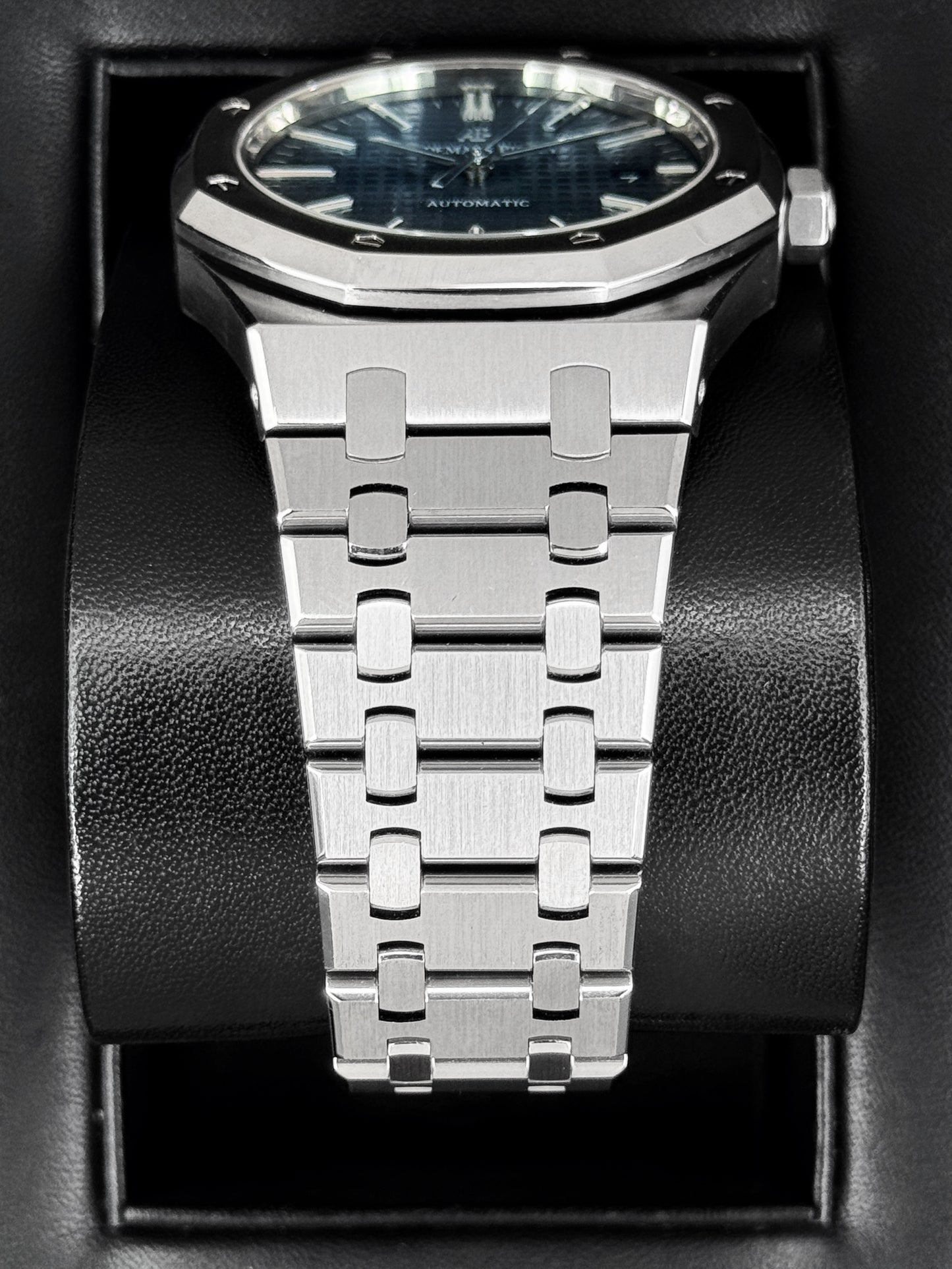 2017 Audemars Piguet Royal Oak 41mm 15400ST Blue Dial