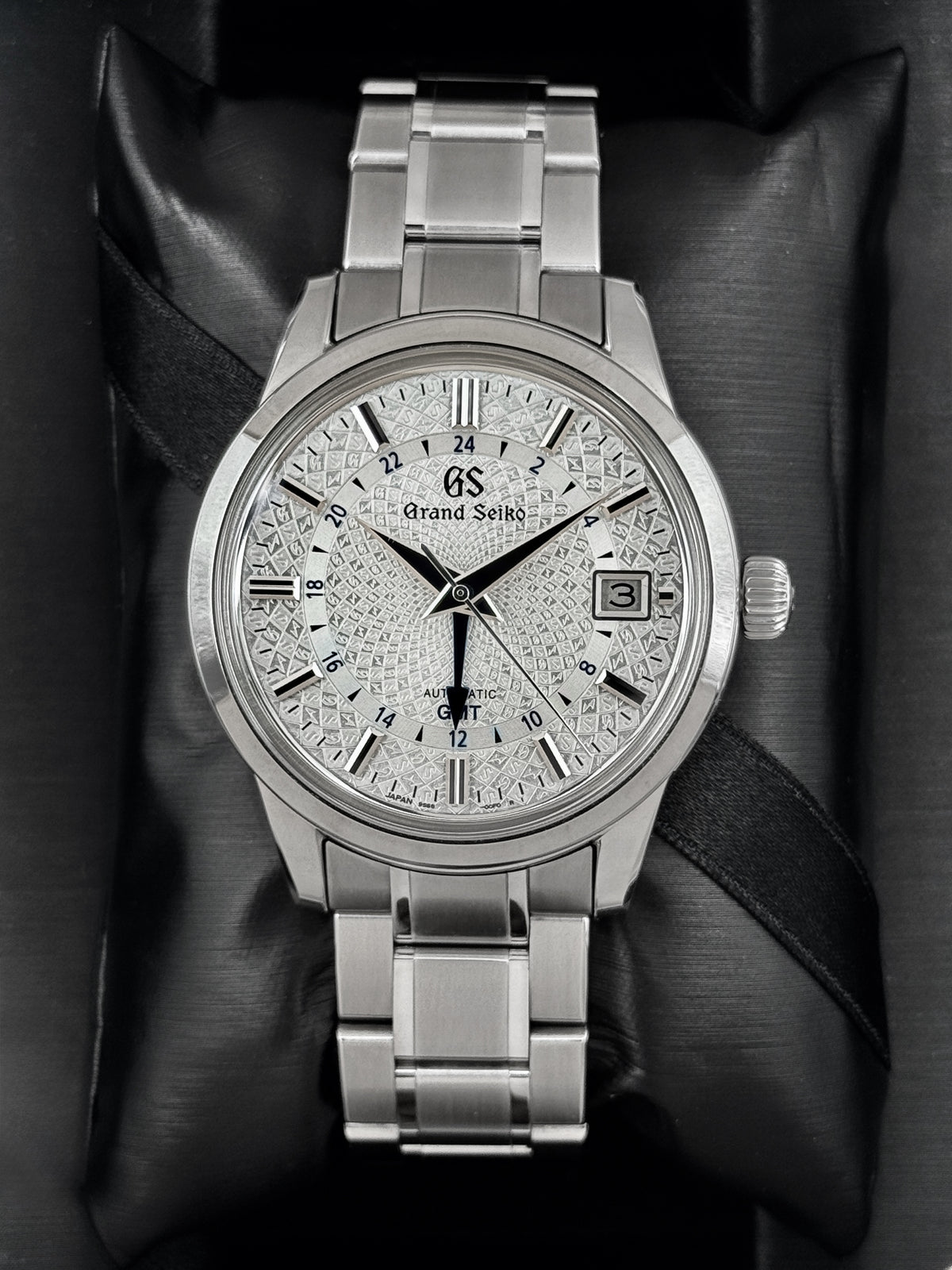 2018 Grand Seiko Elegance Collection 39mm SBGM235 Stainless Steel Silver Dial