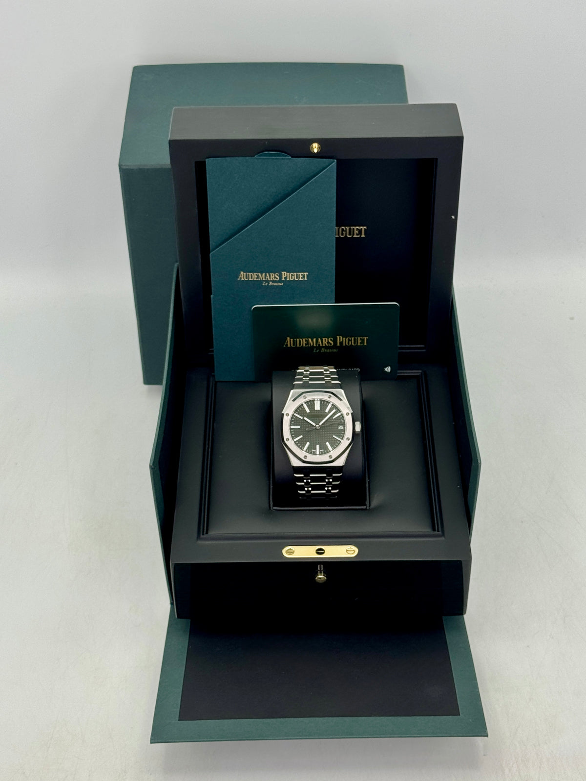 2024 Audemars Piguet Royal Oak 41mm 15510ST Stainless Steel Green Dial