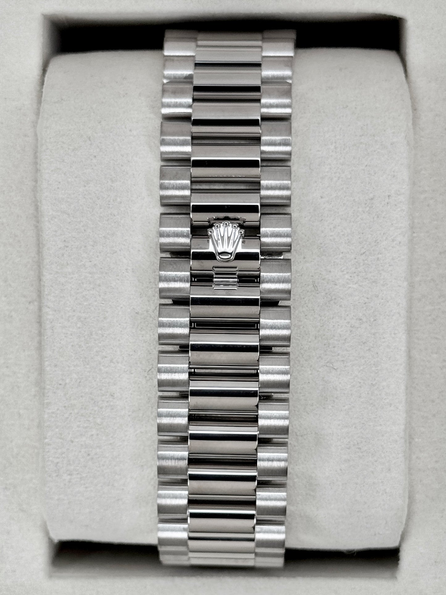 2025 Rolex Day-Date 40mm 228239 Presidential Blue Ombre Dial