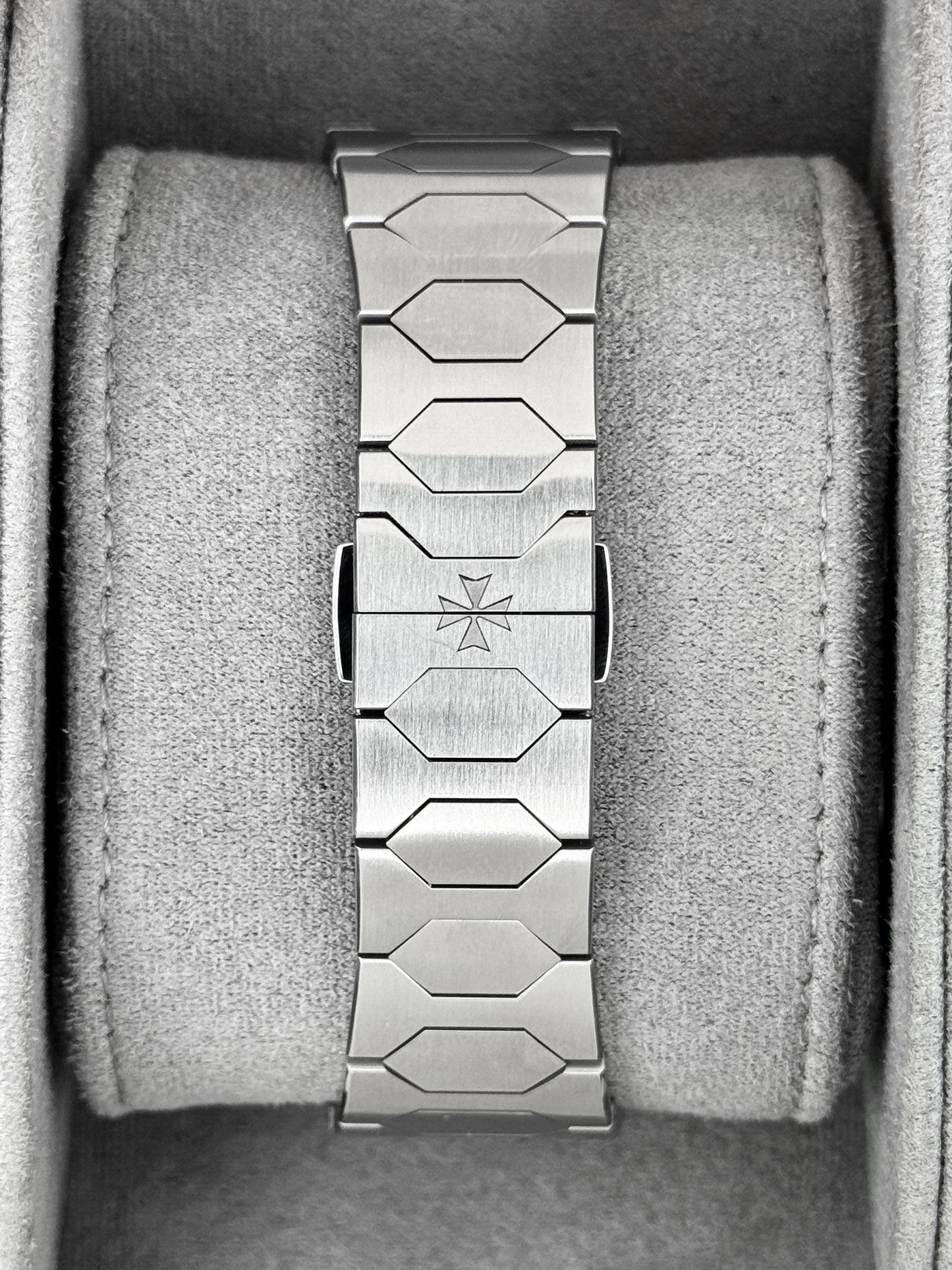 2026 Vacheron Constantin Historiques 222 37mm 4200H Stainless Steel Blue Dial