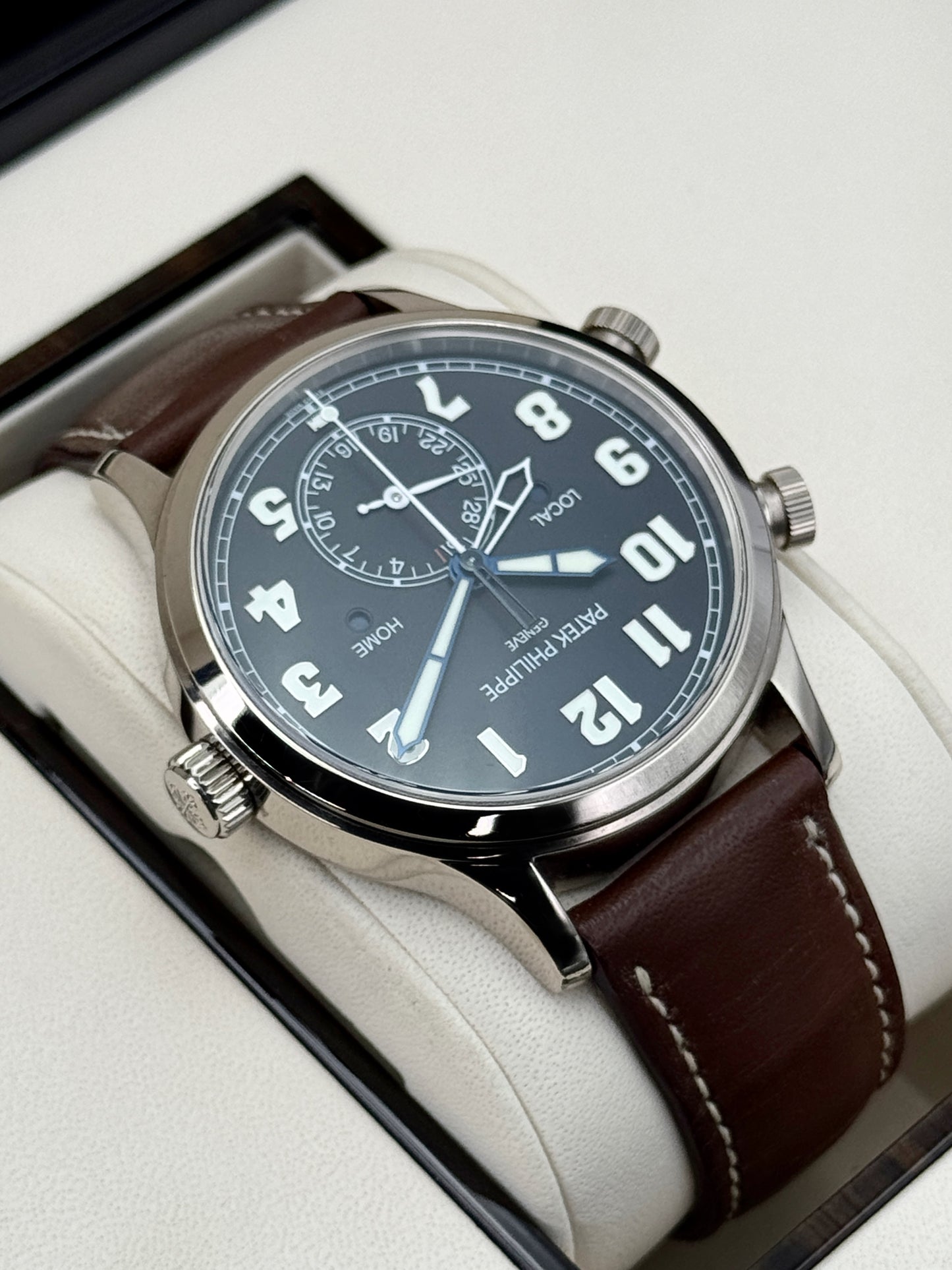 2018 Patek Philippe Pilot Time Travel 42mm 5524G White Gold Black Dial