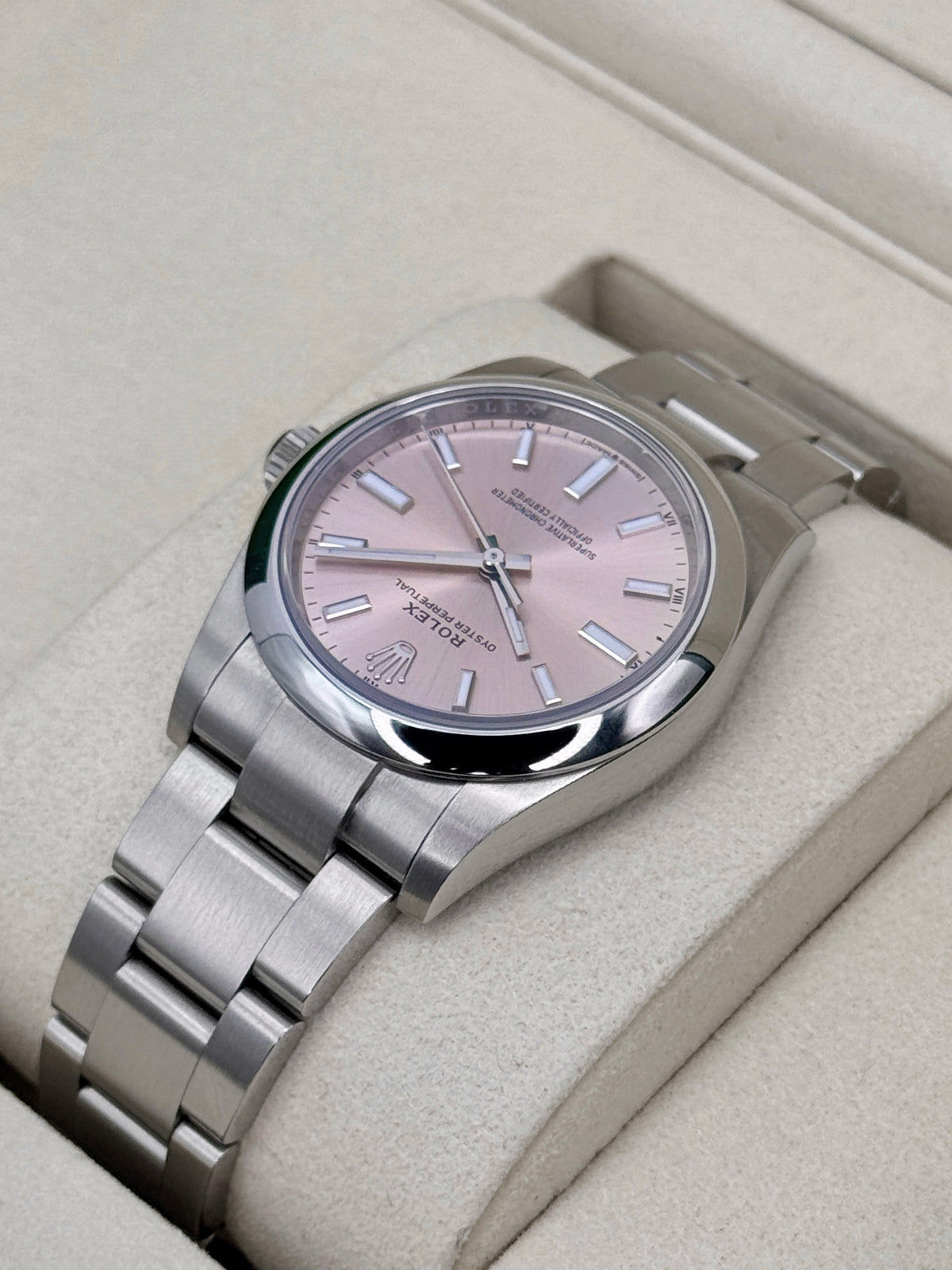 2025 Rolex Oyster Perpetual 34mm 124200 Candy Pink Dial