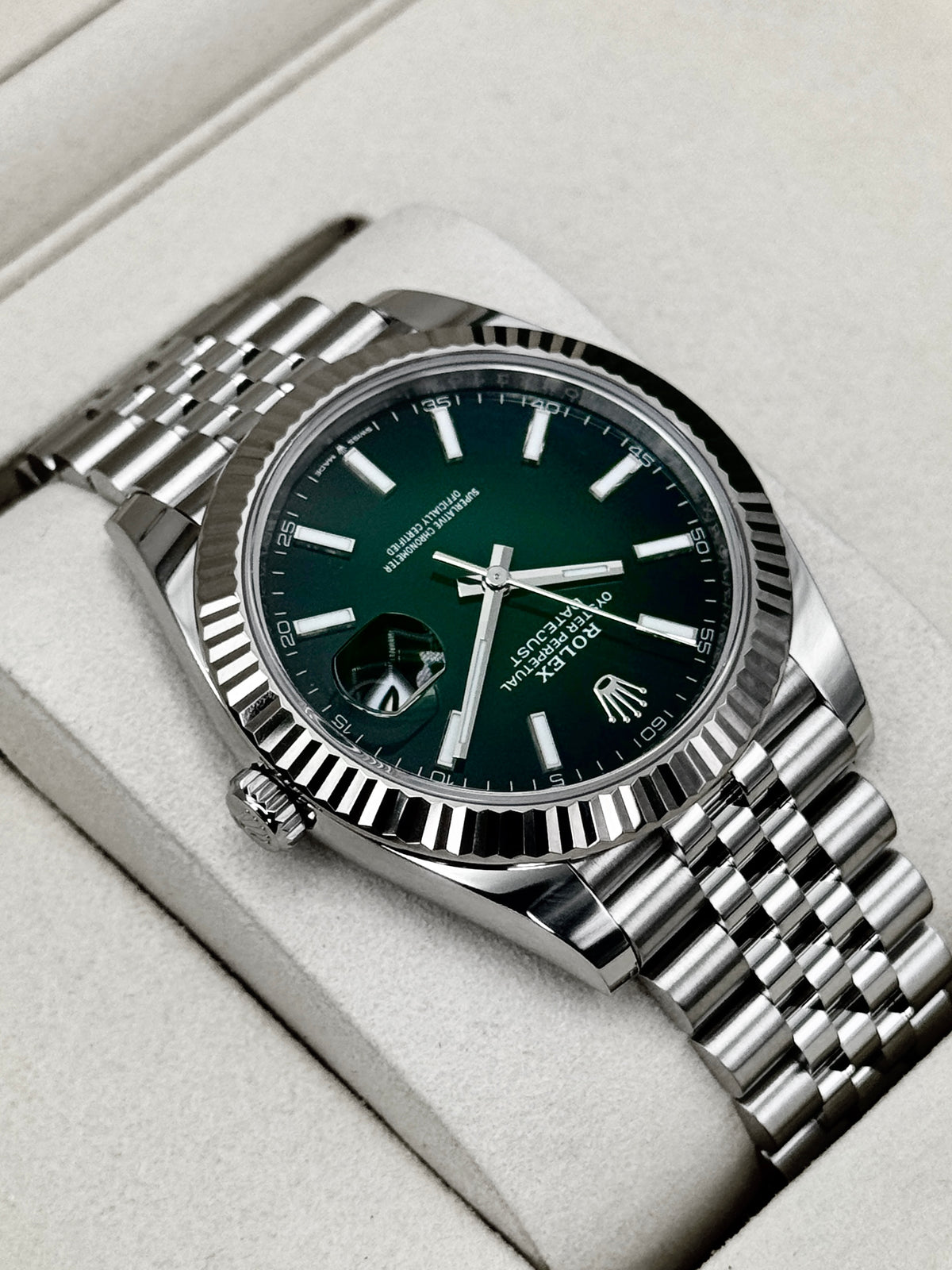 NEW 2026 Rolex Datejust 41mm 126334 Stainless Steel Jubilee Green Ombre Dial