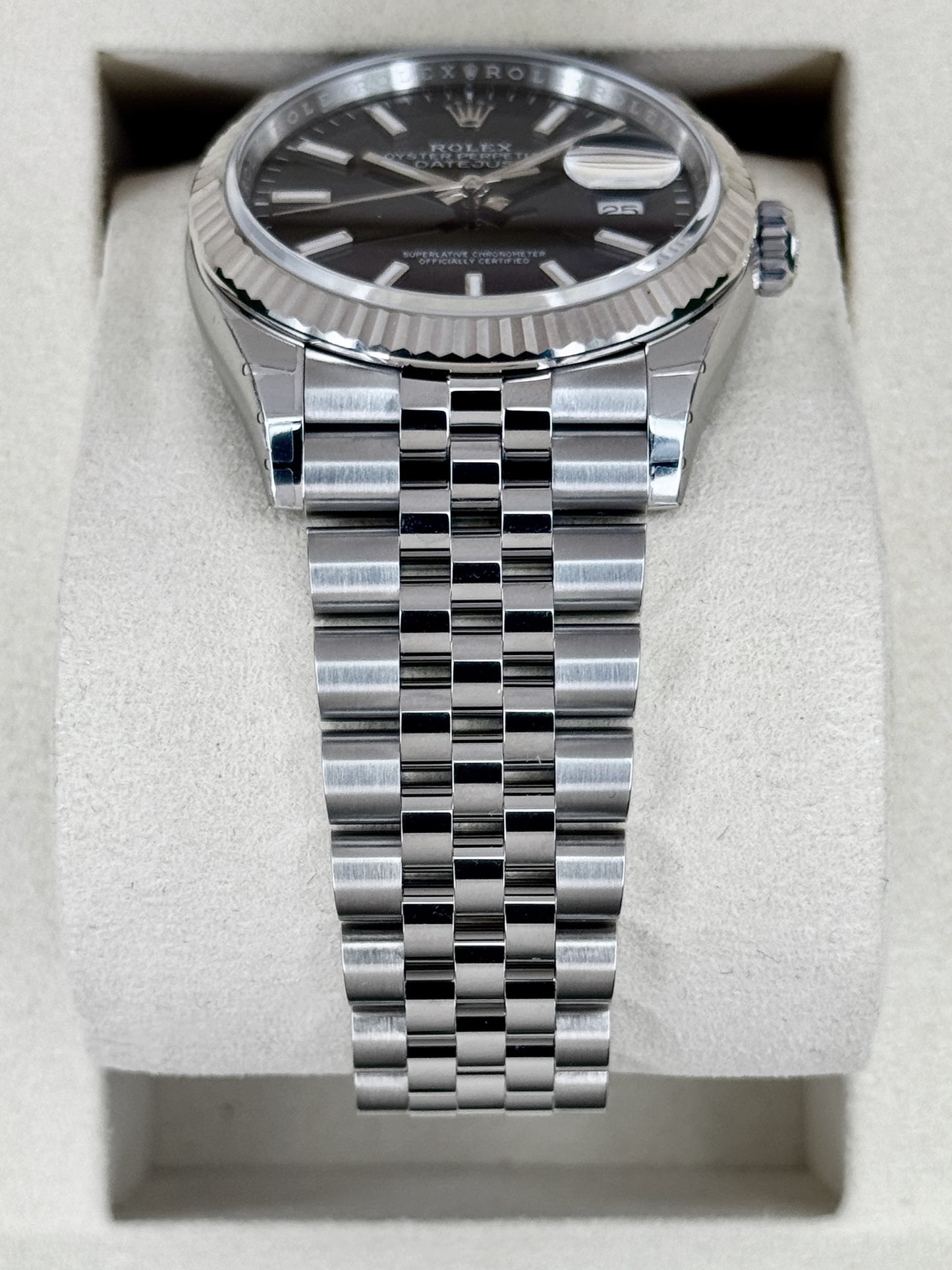 NEW 2026 Rolex Datejust 36mm 126234 Stainless Steel Jubilee Black Dial (STICKERED)