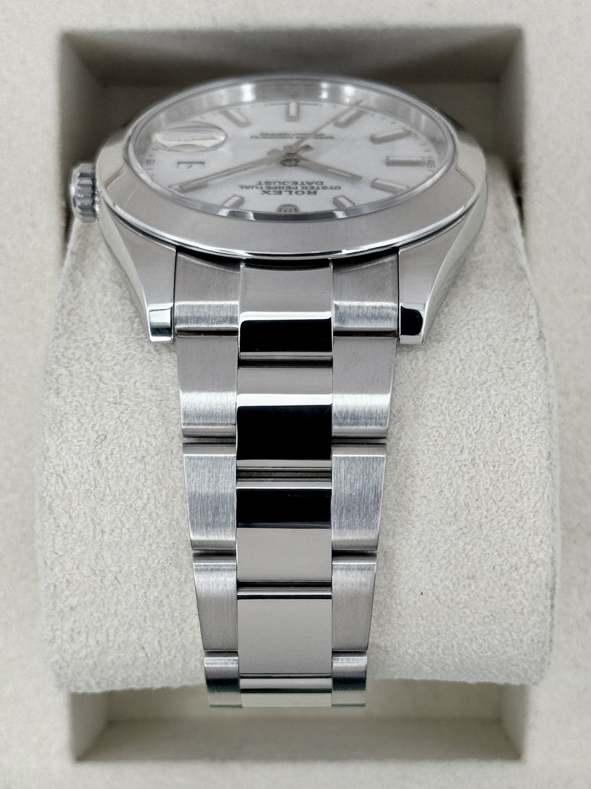 2025 Rolex Datejust 41mm 126300 Stainless Steel Oyster White Dial
