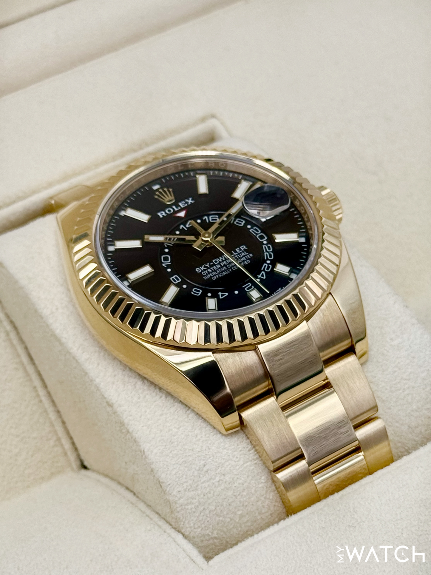 2019 Rolex Sky-Dweller 42mm 326938 18K Yellow Gold Oyster Black Dial