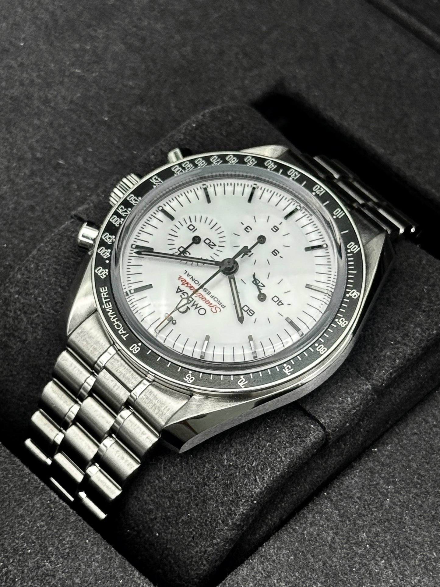 2026 Omega Speedmaster Moonwatch Pro 42mm 310.30.42.50.04.001 White Dial
