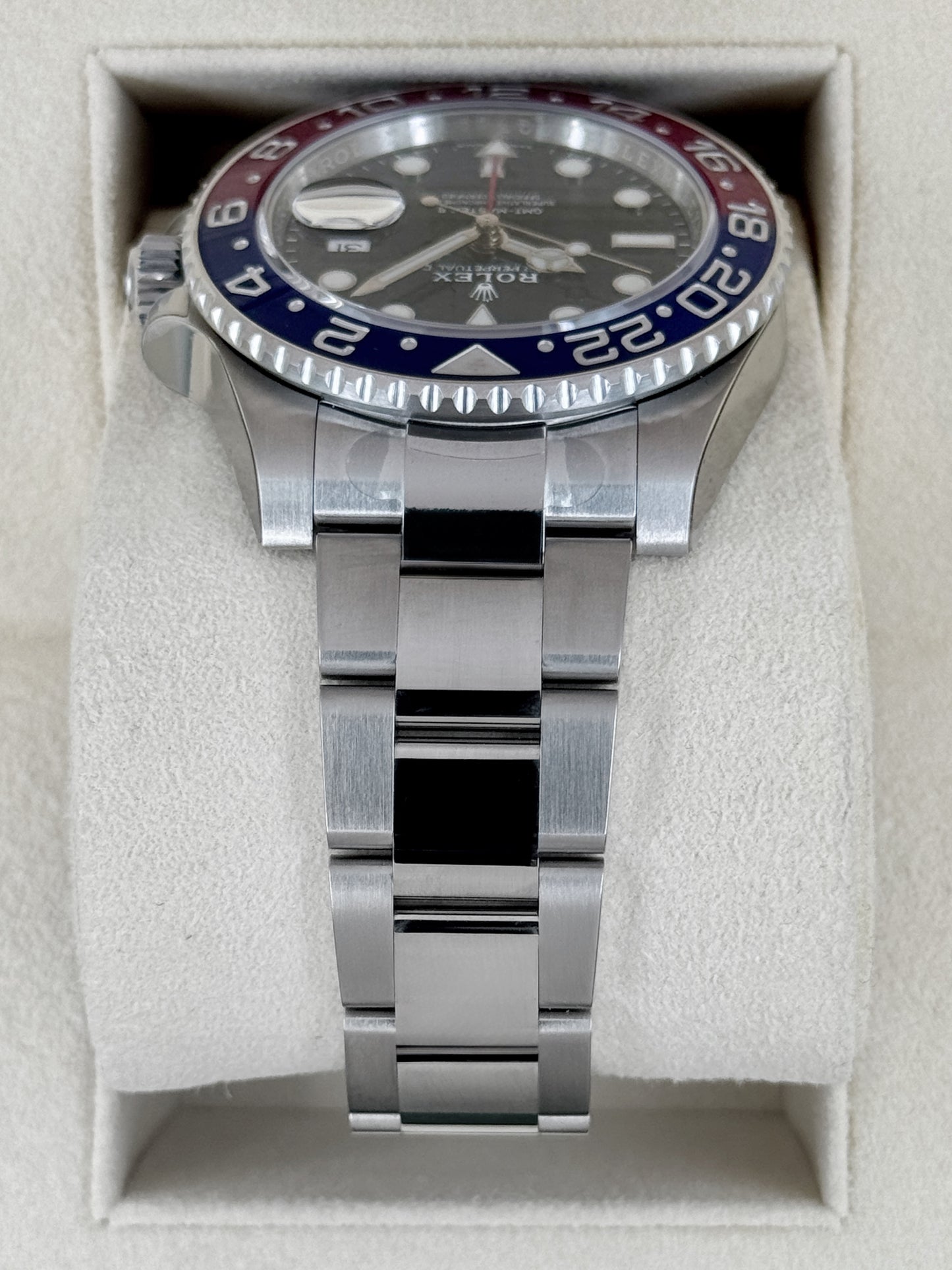 NEW OLD STOCK 2021 Rolex GMT-Master II "Pepsi" 40mm 126710BLRO Oyster (STICKERED)