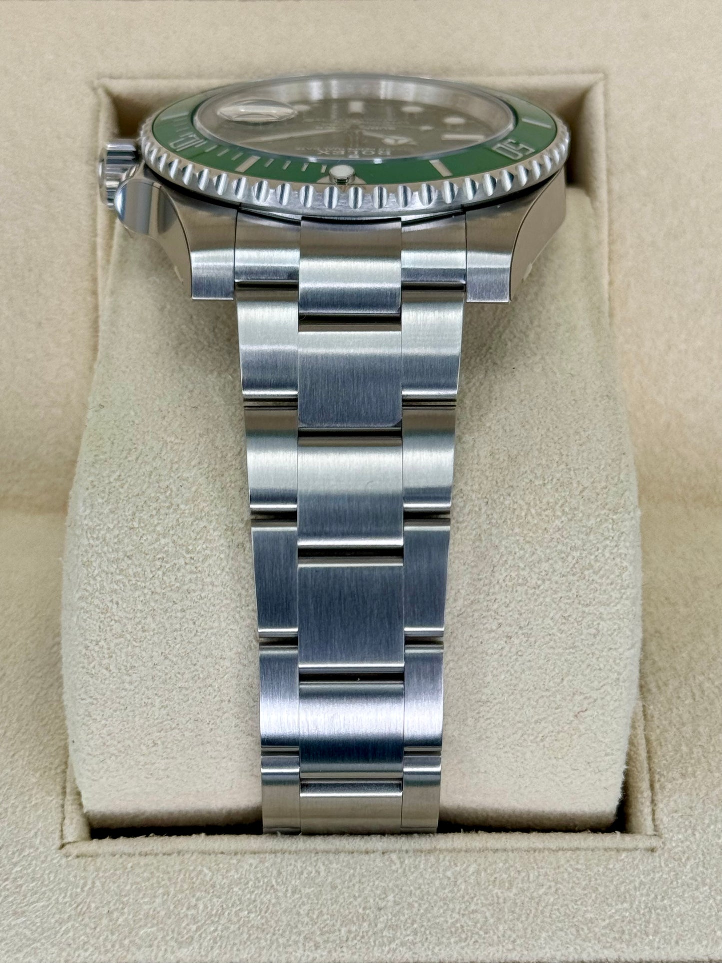 NEW 2019 Submariner Date "Hulk" 40mm 116610LV Stainless Steel Green Dial - MyWatchLLC