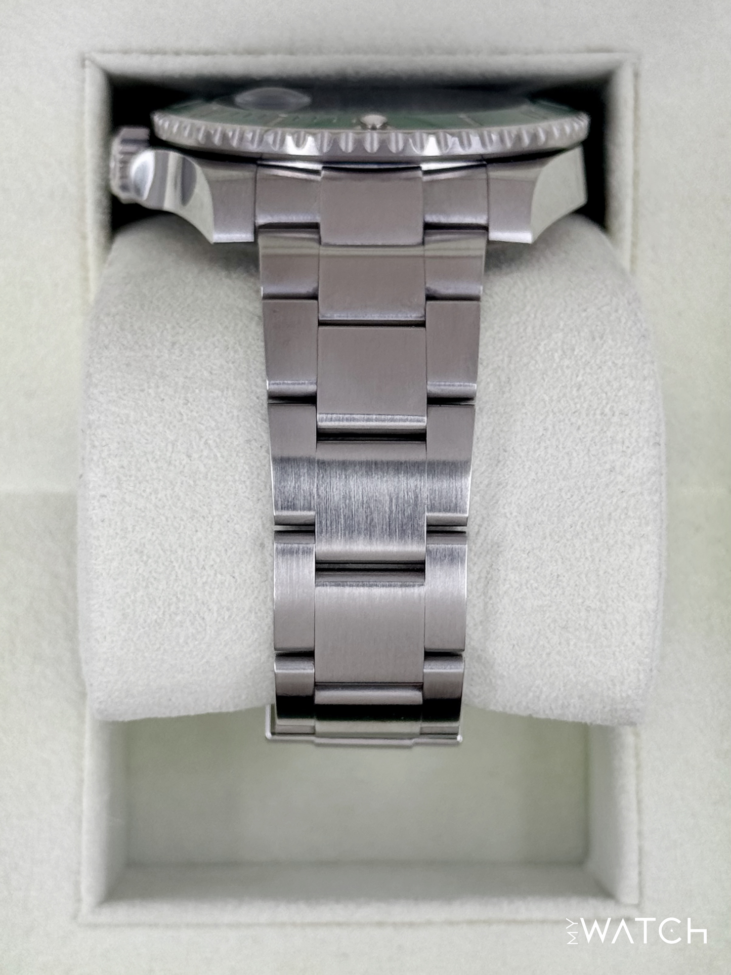 2015 Rolex Submariner “Hulk” 40mm 116610LV Green Dial