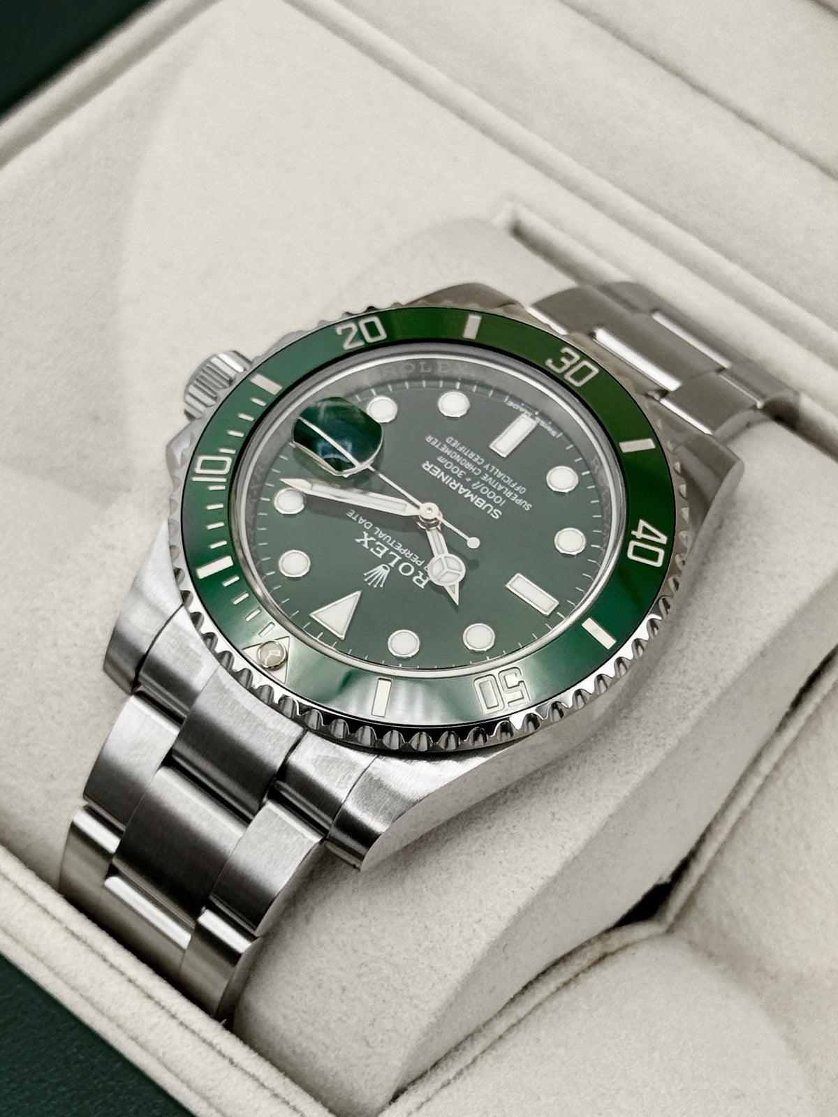 2016 Rolex Submariner Hulk 40mm 116610LV Green Dial