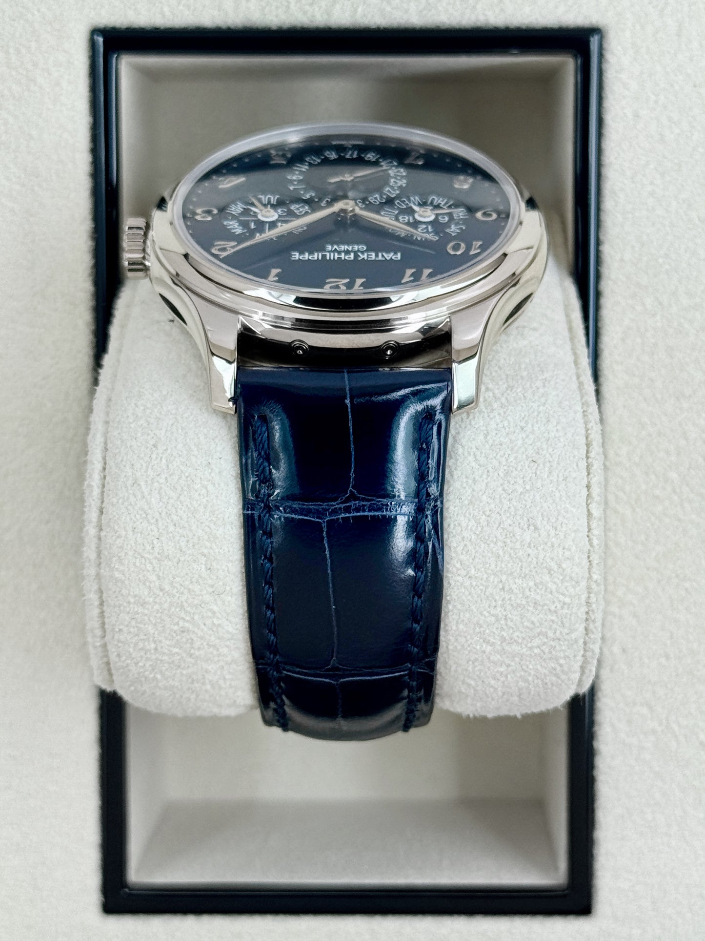 2021 Patek Philippe Perpetual Calendar 39mm 5327G White Gold Blue Dial