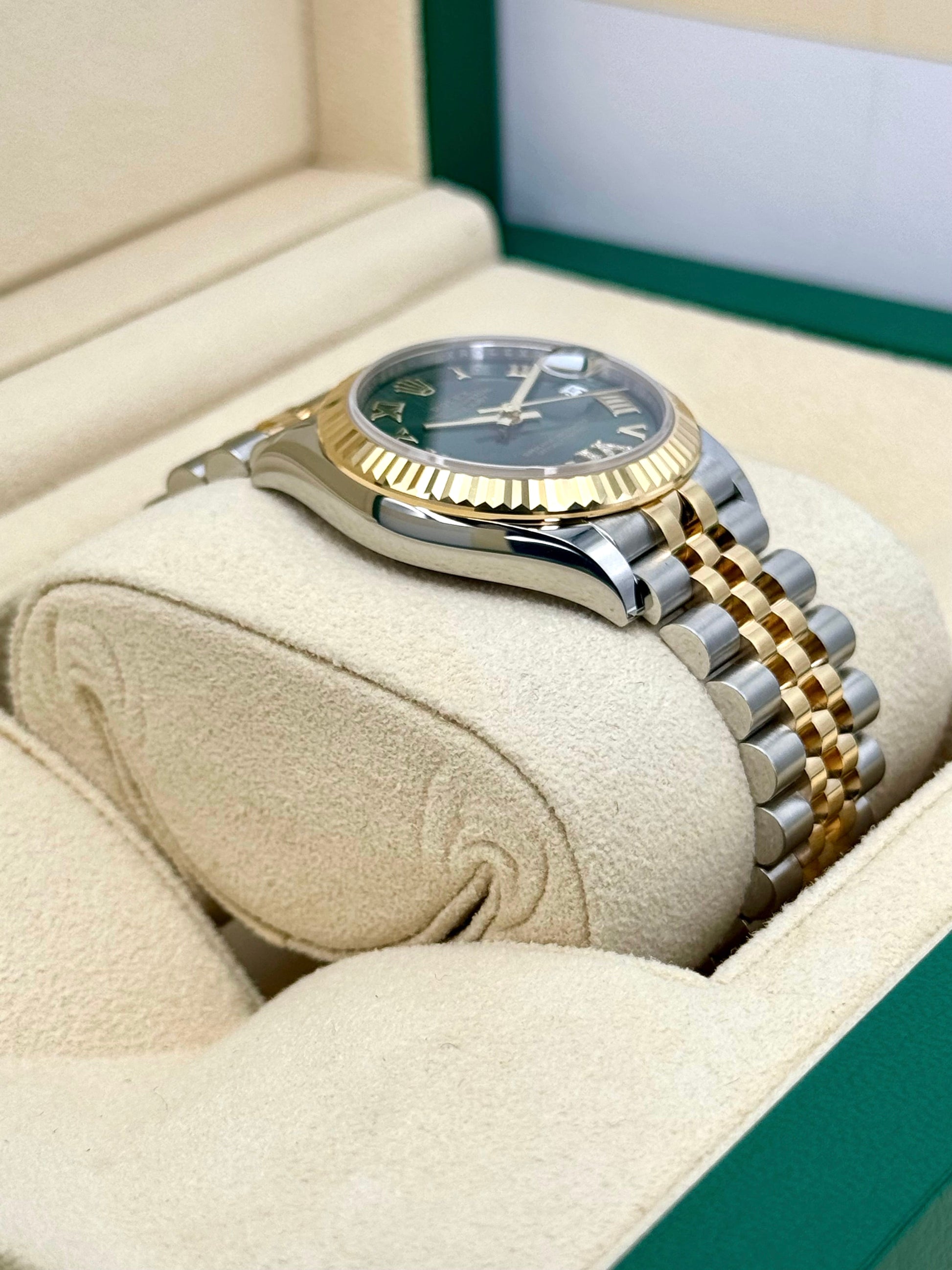 NEW 2023 Rolex Ladies Datejust 31mm 278273 Jubilee Green Dial - MyWatchLLC