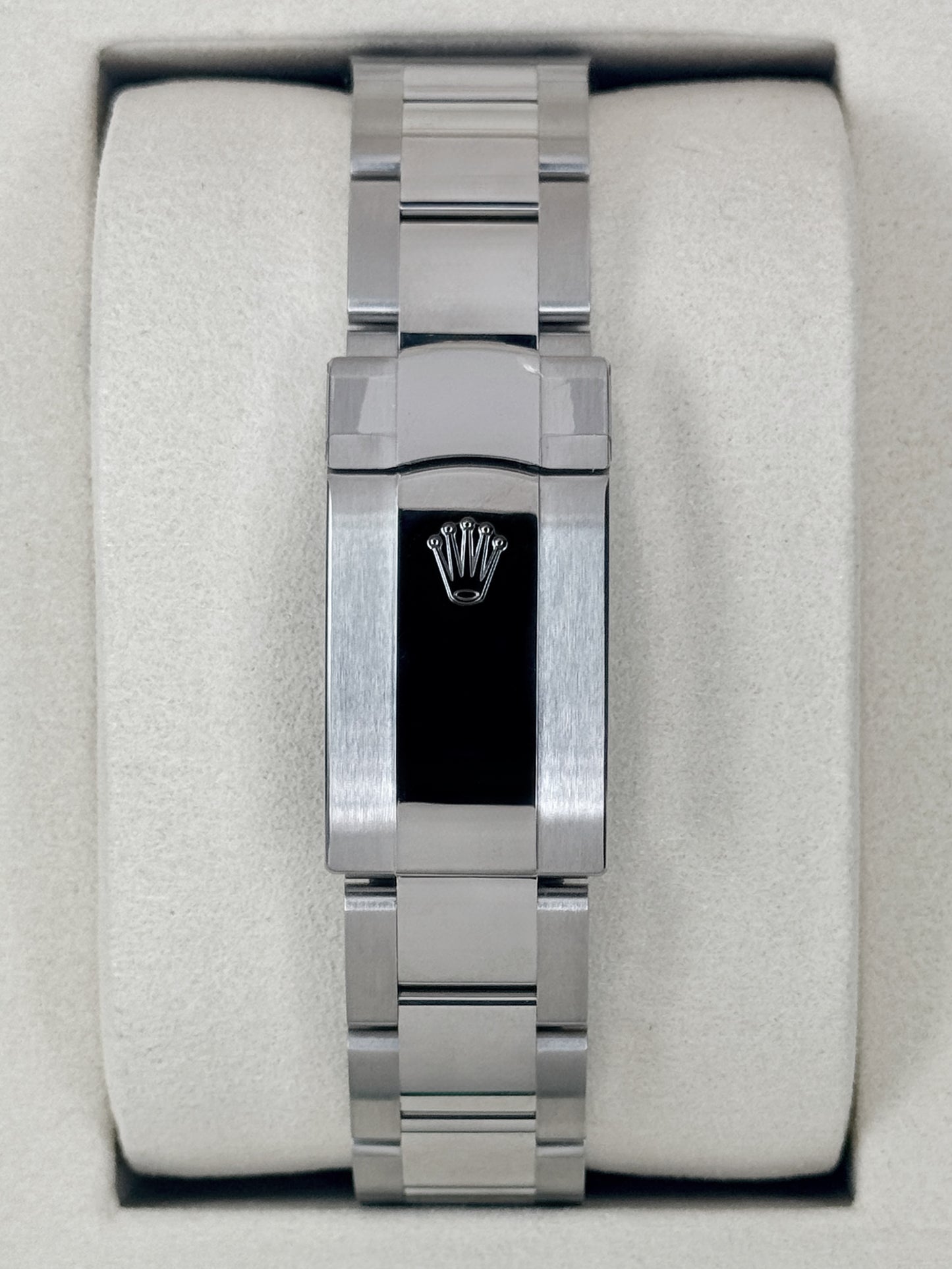 NEW 2026 Rolex Datejust 41mm 126334 Stainless Steel Oyster Wimbledon Dial (STICKERED)