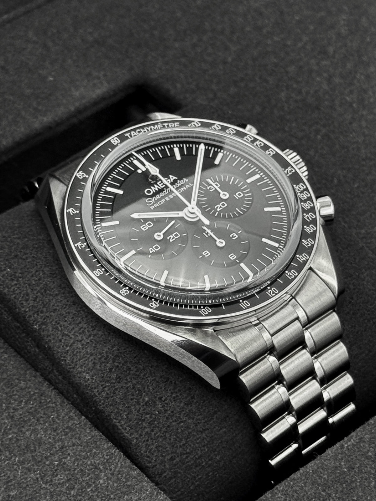 NEW 2026 Omega Speedmaster Pro Moonwatch 42mm 310.30.42.50.01.002 Black Dial