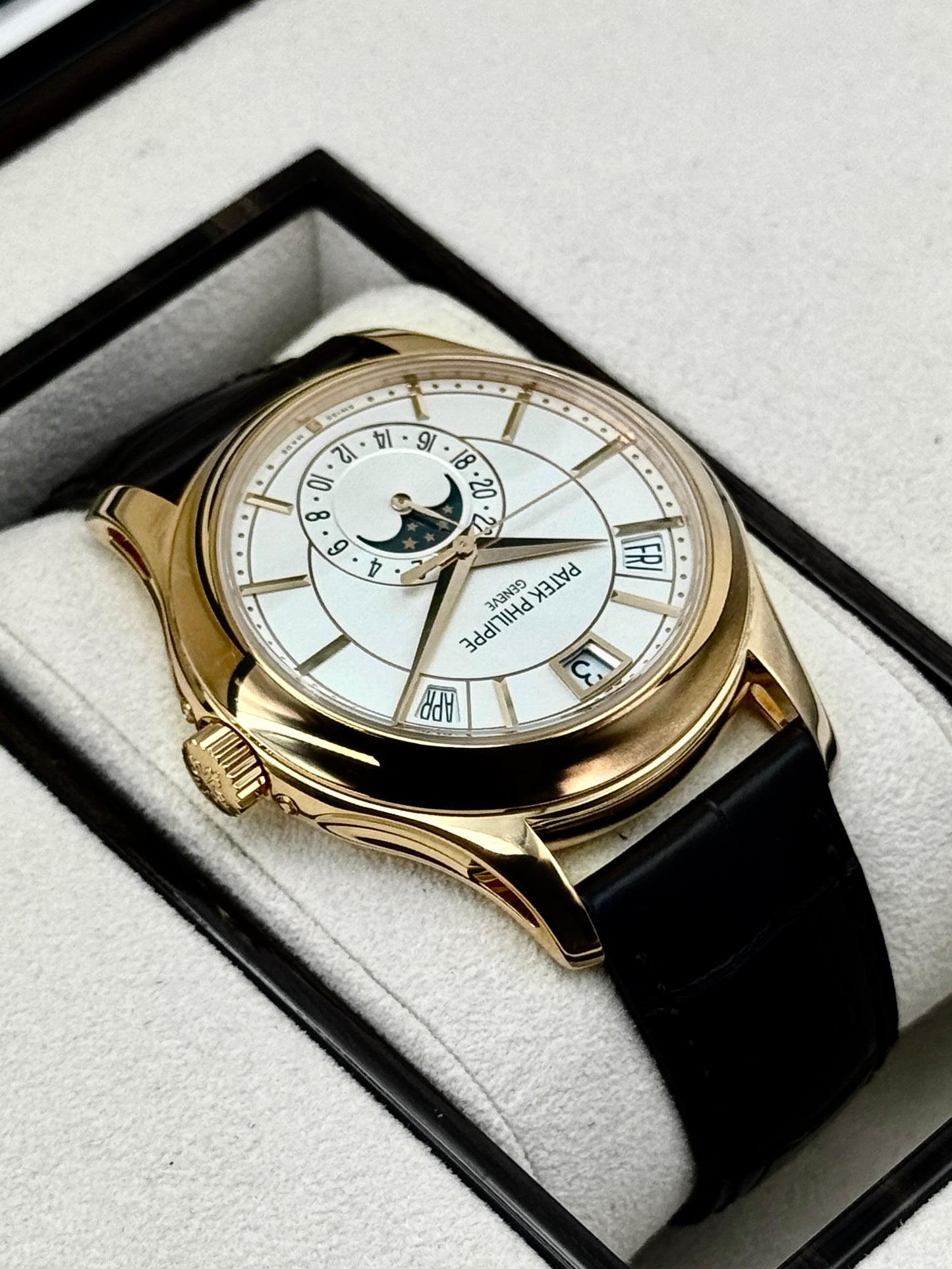 2019 Patek Philippe Annual Calendar 40mm 5205R Rose Gold White Dial