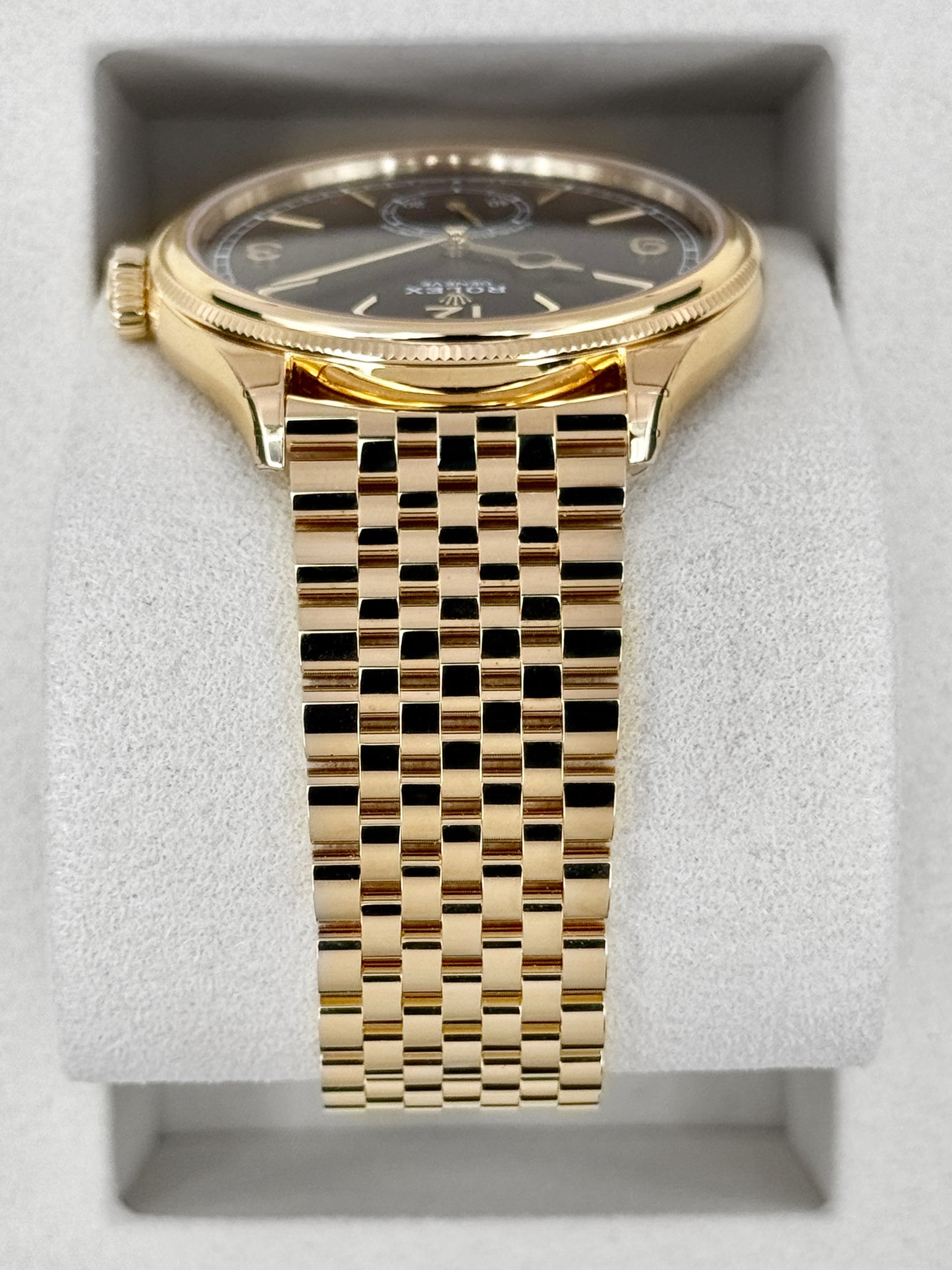 NEW 2026 Rolex 1908 39mm 52508 Yellow Gold Settimo Bracelet Black Dial