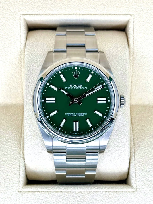 NEW 2025 Rolex Oyster Perpetual 41mm 124300 Green Dial