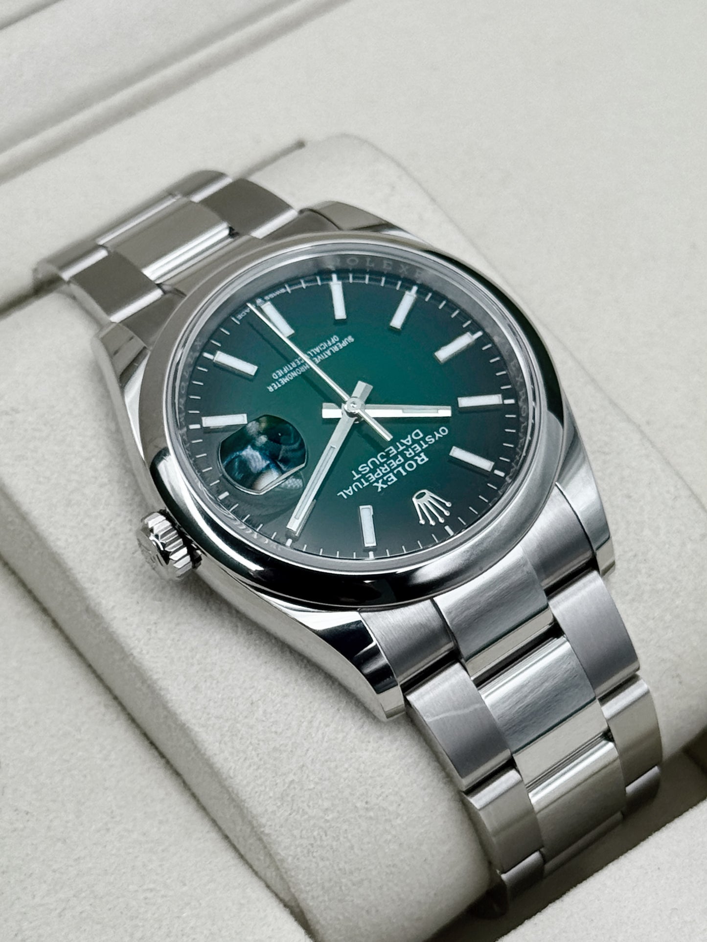 2026 Rolex Datejust 36mm 126200 Stainless Steel Oyster Green Ombre Dial