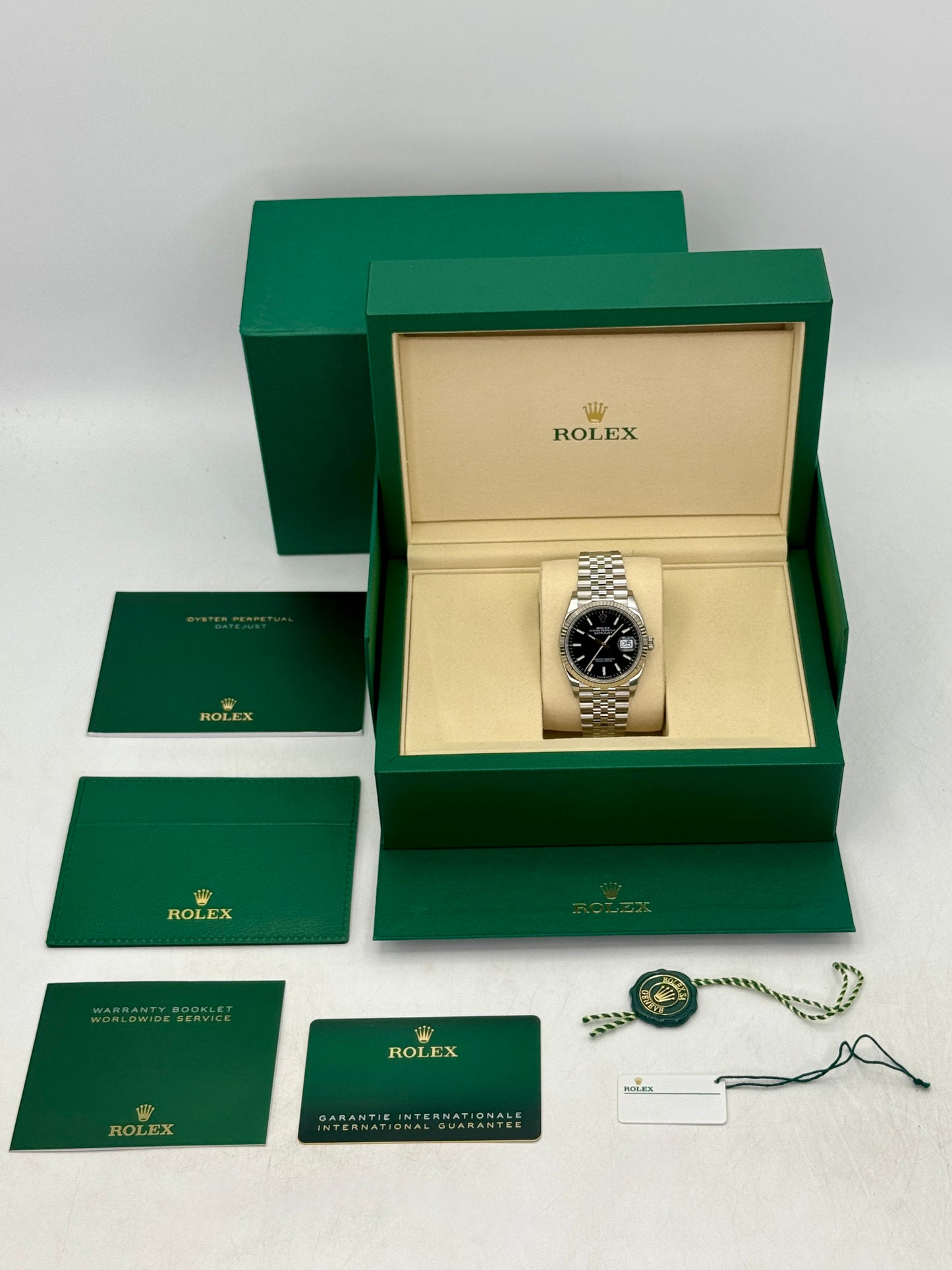 NEW 2026 Rolex Datejust 36mm 126234 Stainless Steel Jubilee Black Dial (STICKERED)