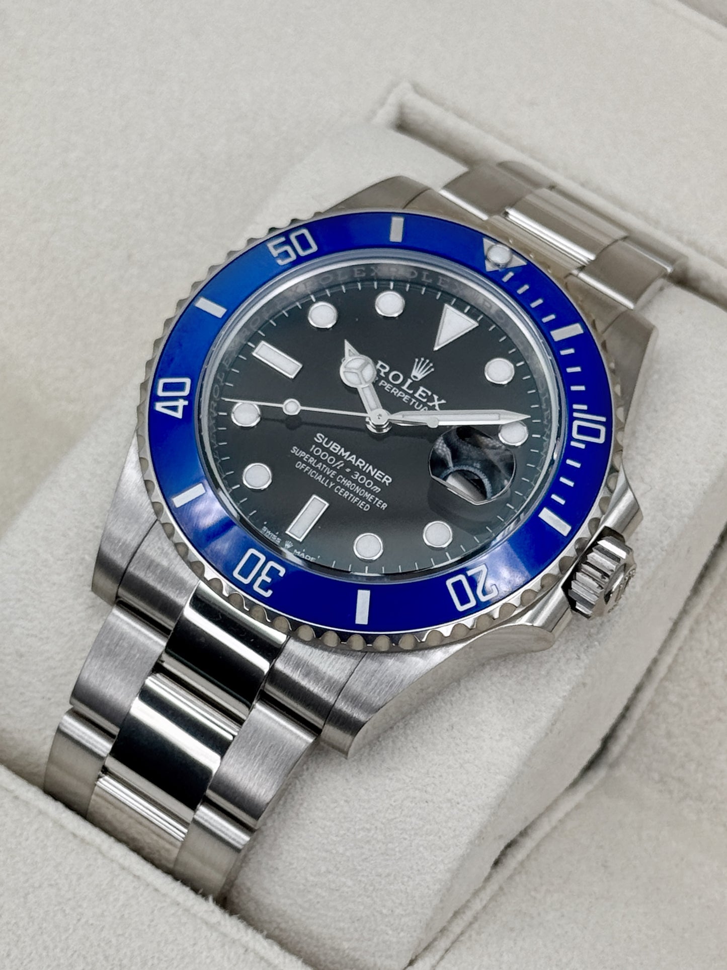 2025 Rolex Submariner “Cookie Monster ” 41mm 126619LB White Gold Black Dial