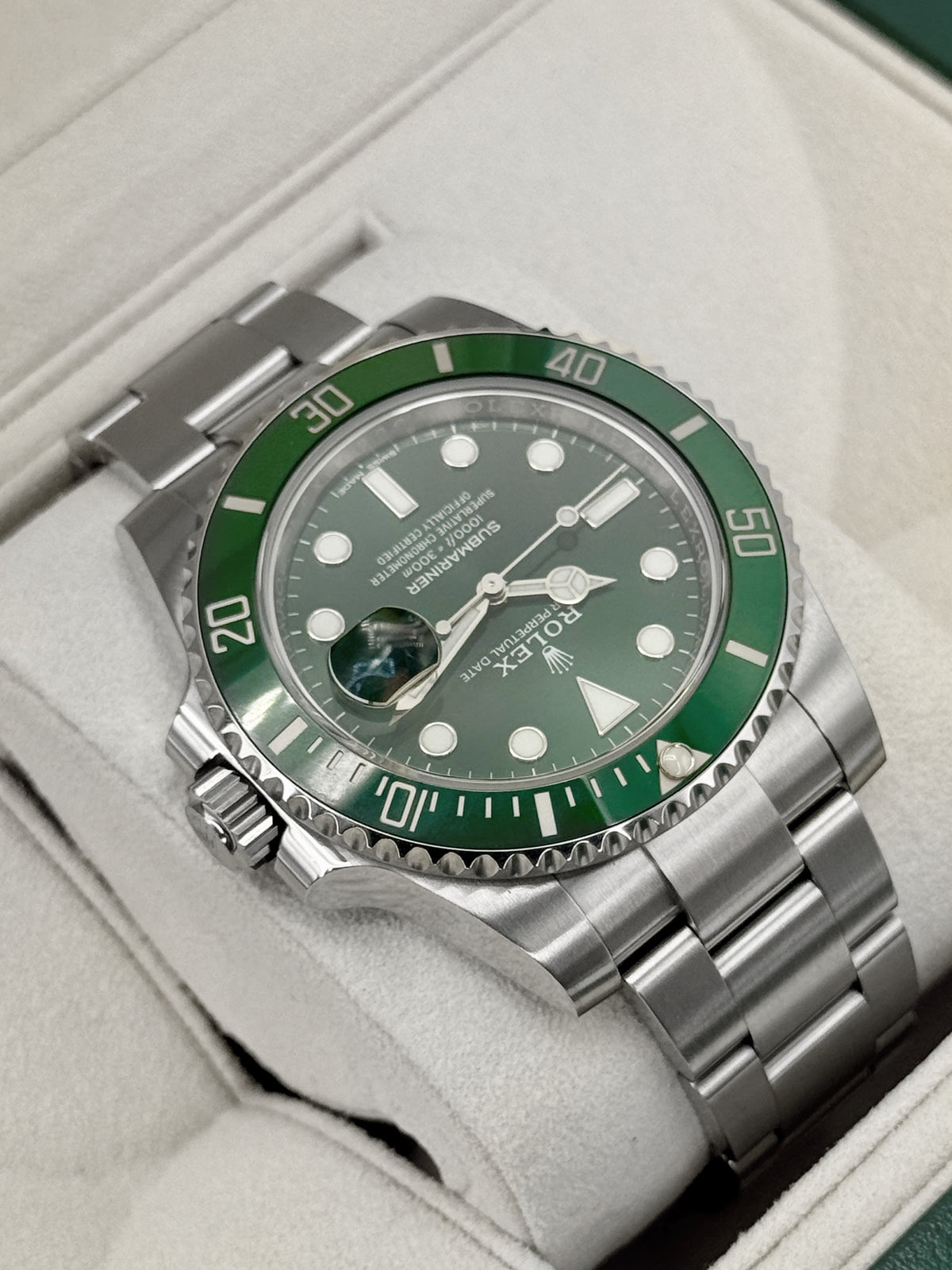 2017 Rolex Submariner Hulk 40mm 116610LV Green Dial