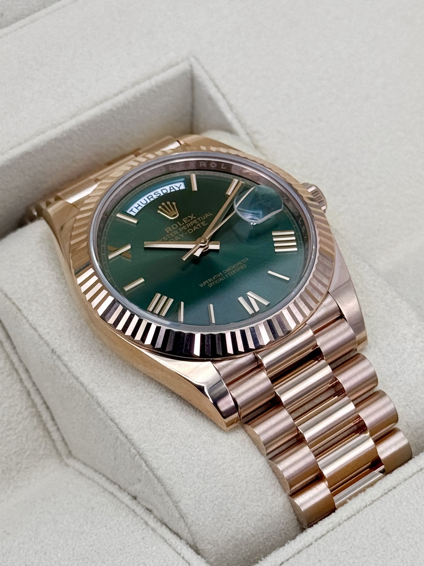 NEW 2025 Rolex Day-Date 40mm 228235 Presidential Rose Gold Olive Green Dial