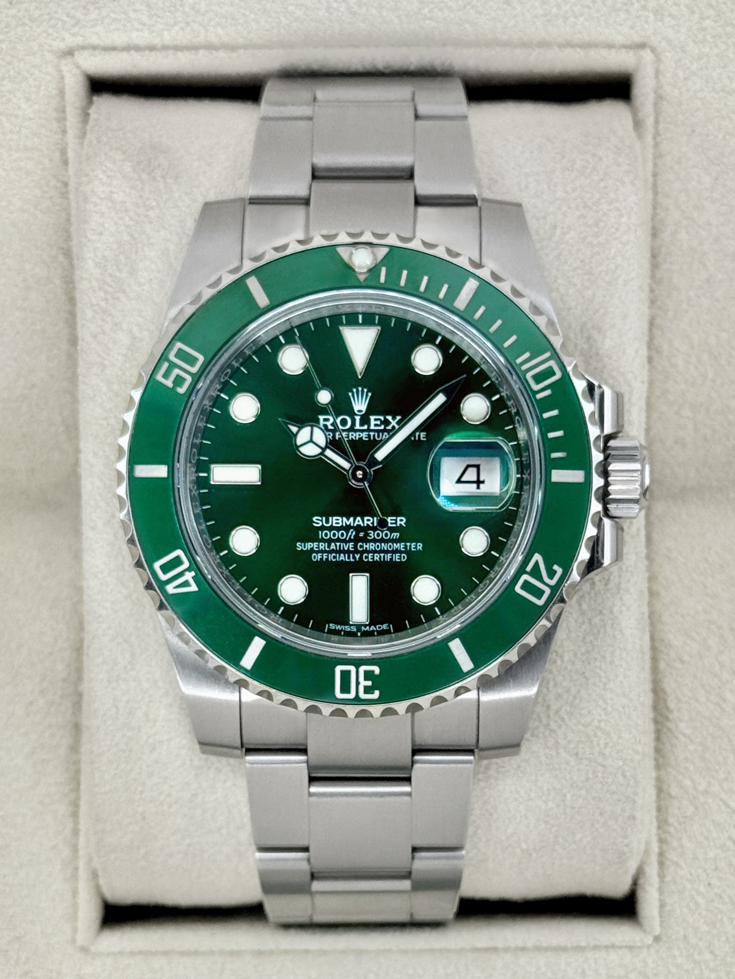 2020 Rolex Submariner “Hulk” 40mm 116610LV Green Dial