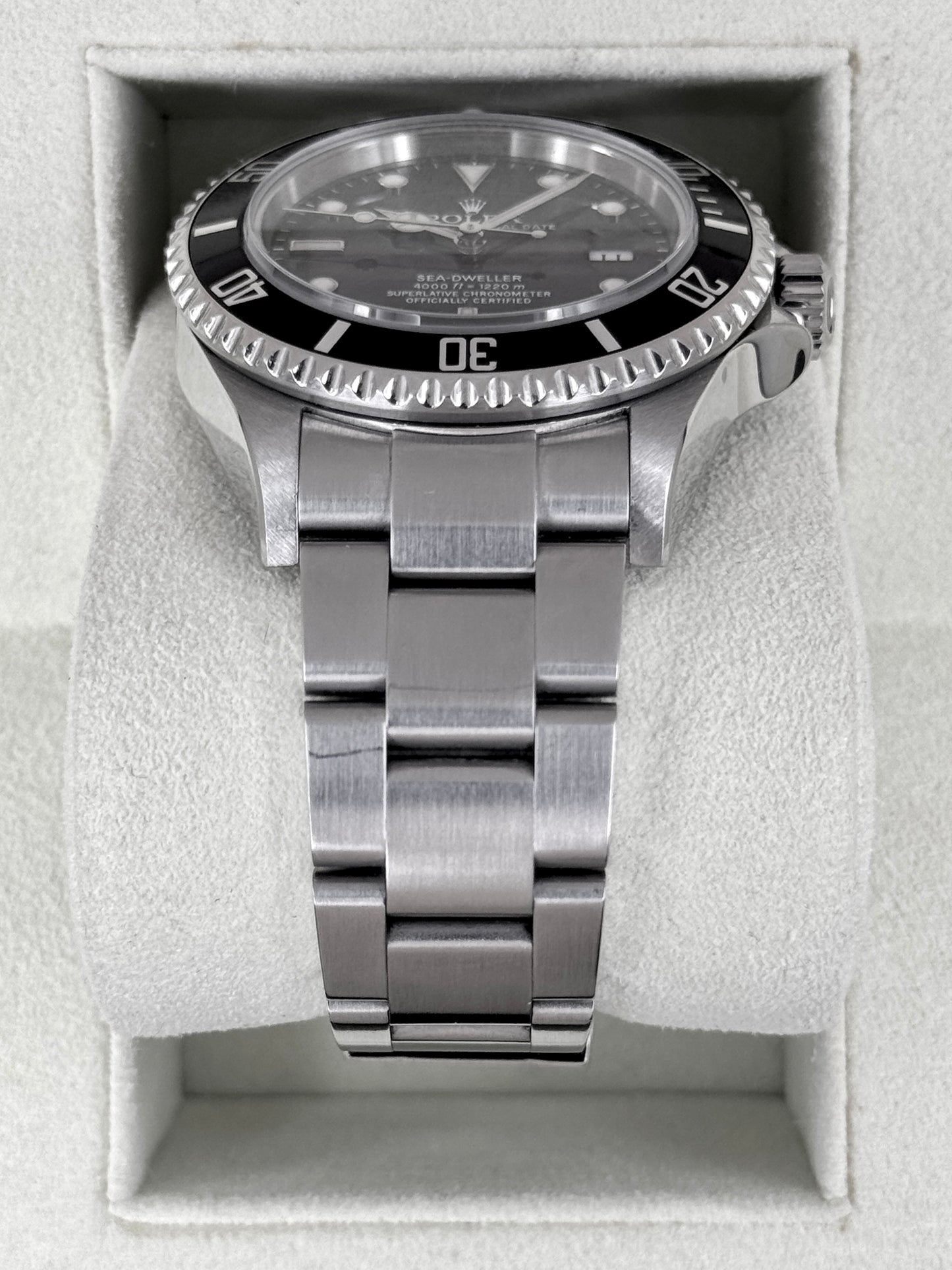 2007 Rolex Sea-Dweller 40mm 16600 Stainless Steel Black Dial (Collectors Set)