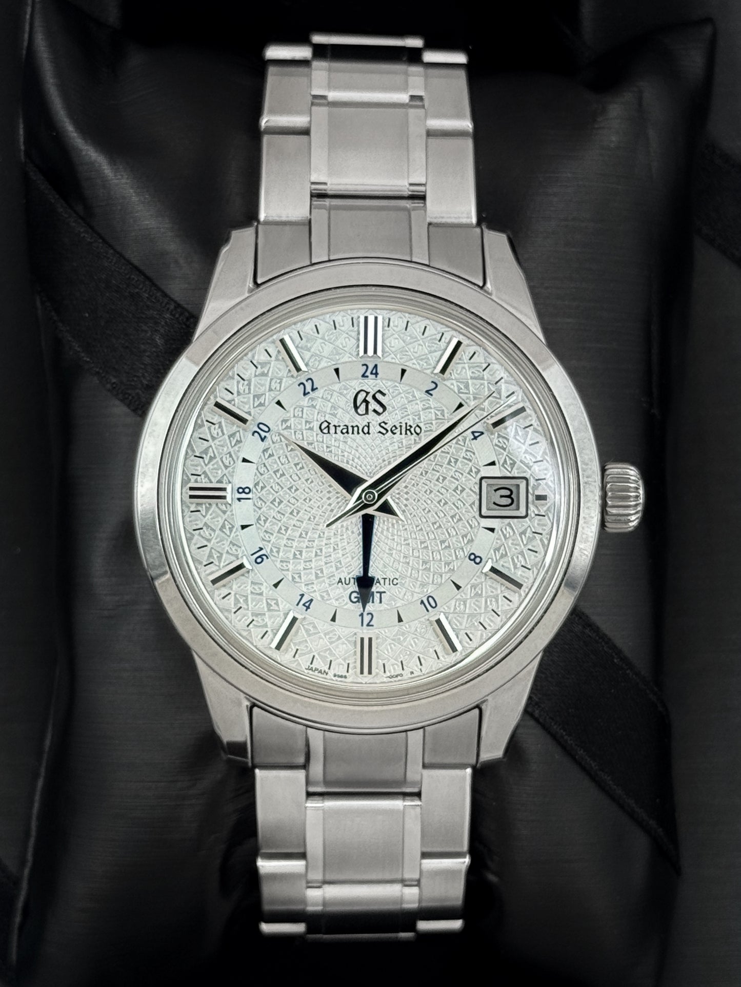 2018 Grand Seiko Elegance Collection 39mm SBGM235 Stainless Steel Silver Dial