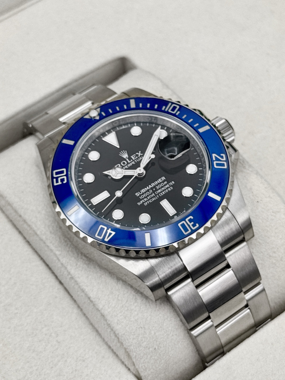NEW 2026 Rolex Submariner Cookie Monster 41mm 126619LB White Gold Black Dial (STICKERED)