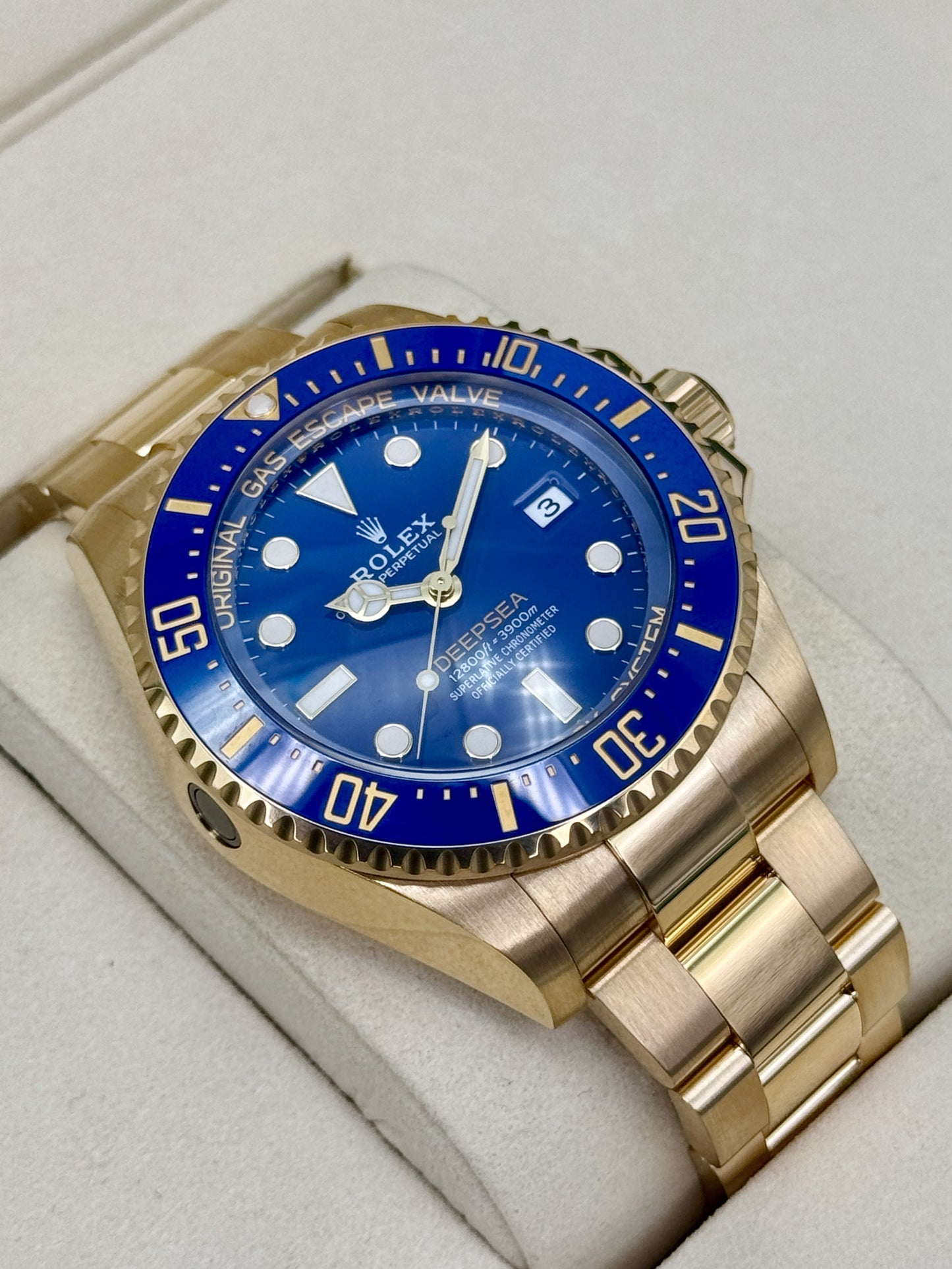 2026 Rolex Deepsea 44mm 136668LB 18K Yellow Gold Blue Dial