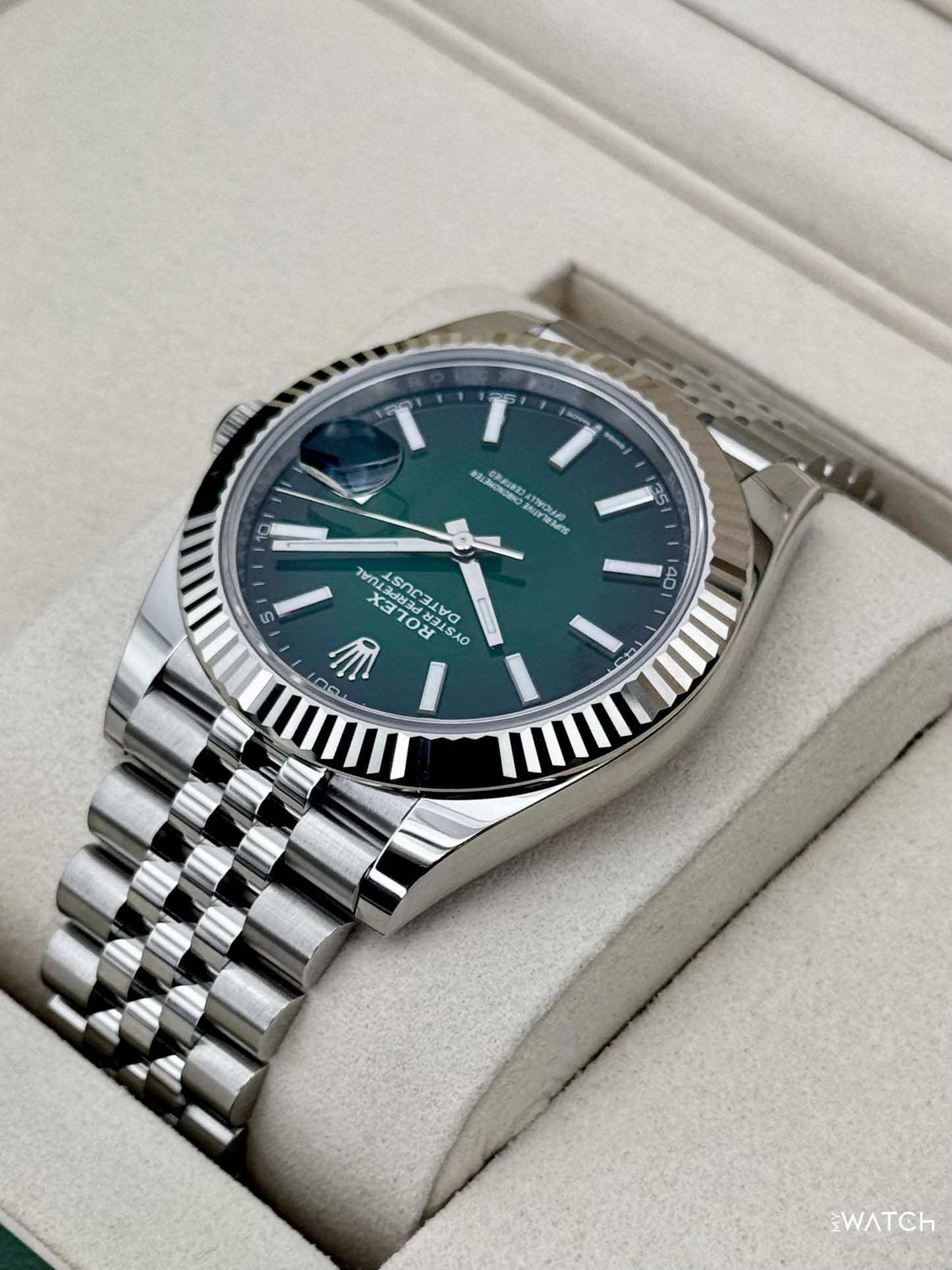 NEW 2026 Rolex Datejust 41mm 126334 Stainless Steel Jubilee Green Ombre Dial