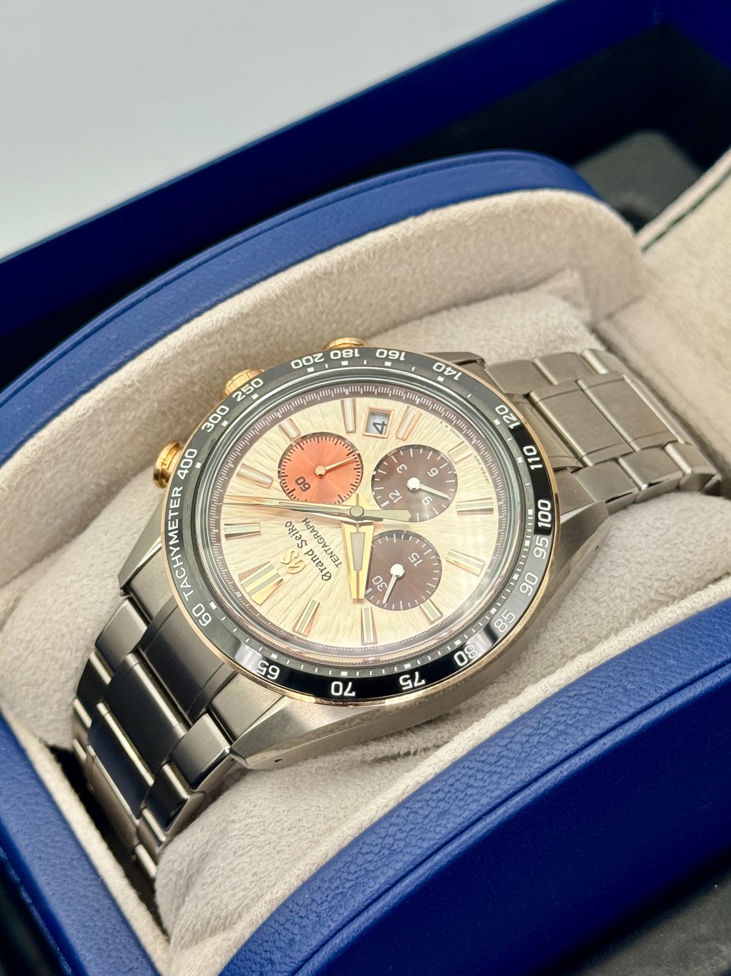 2025 Grand Seiko Evolution 9 Collection 43mm SLGC006 Titanium Copper Pink Dial
