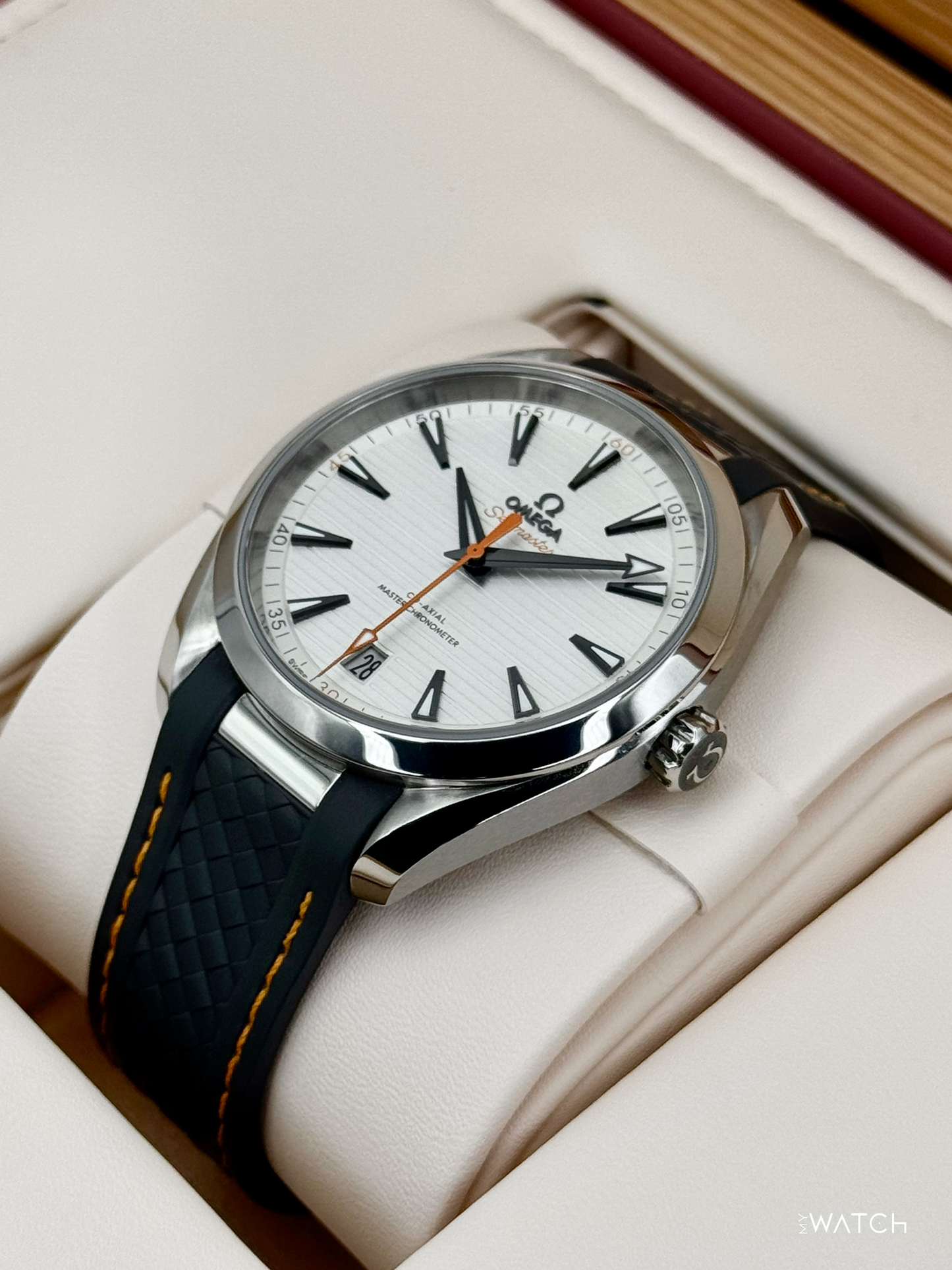 2025 Omega Seamaster Aqua Terra 41mm 220.12.41.21.02.002 Silver Dial - MyWatchLLC