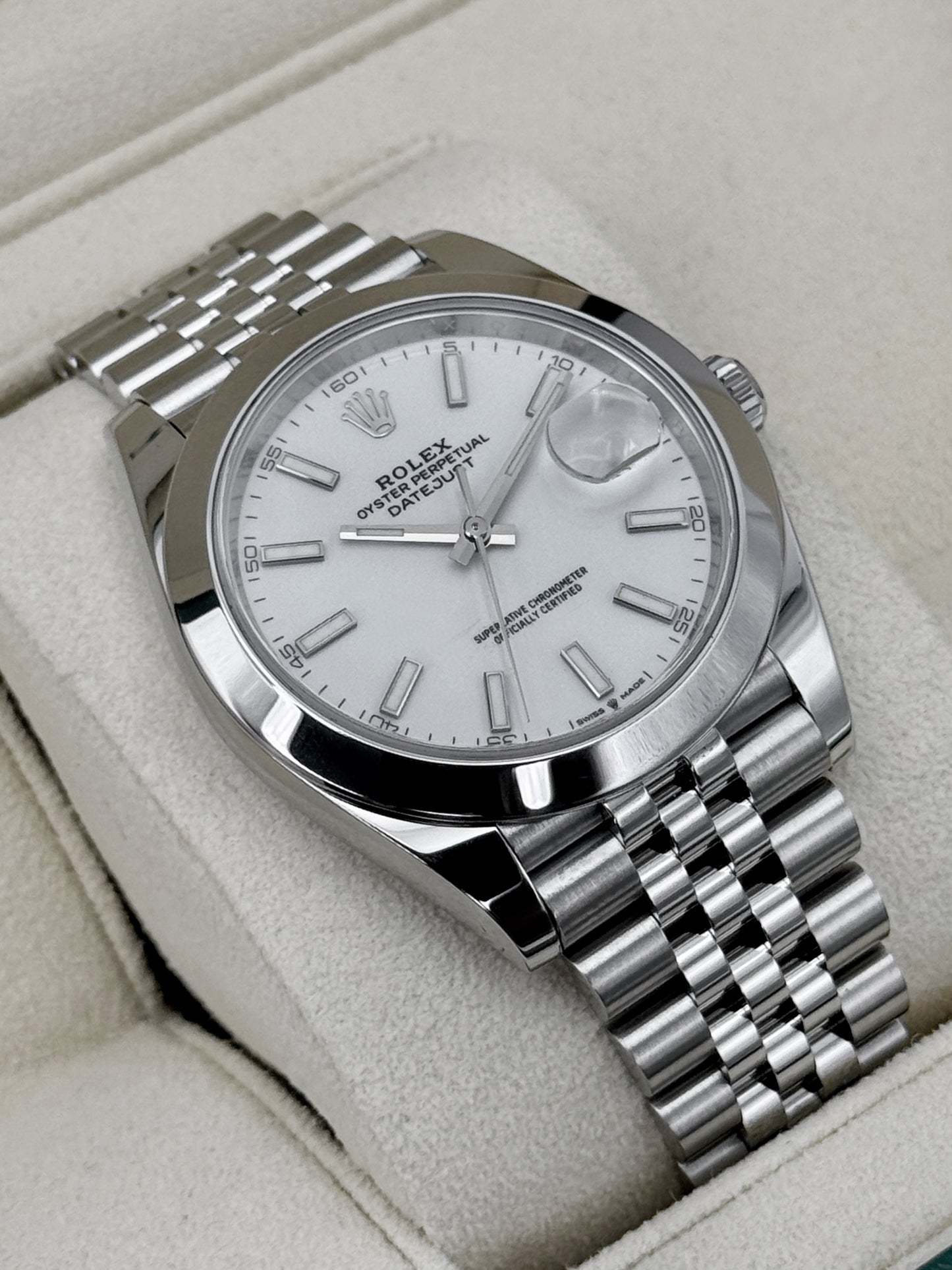2024 Rolex Datejust 41mm 126300 Stainless Steel Jubilee White Dial