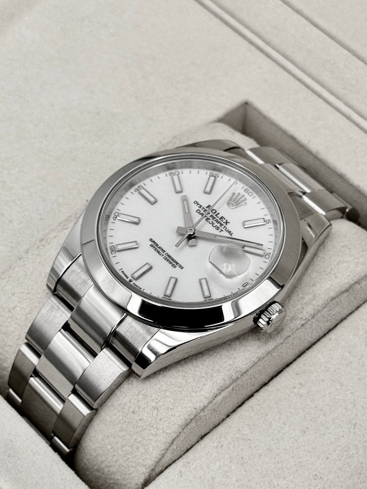 2025 Rolex Datejust 41mm 126300 Stainless Steel Oyster White Dial