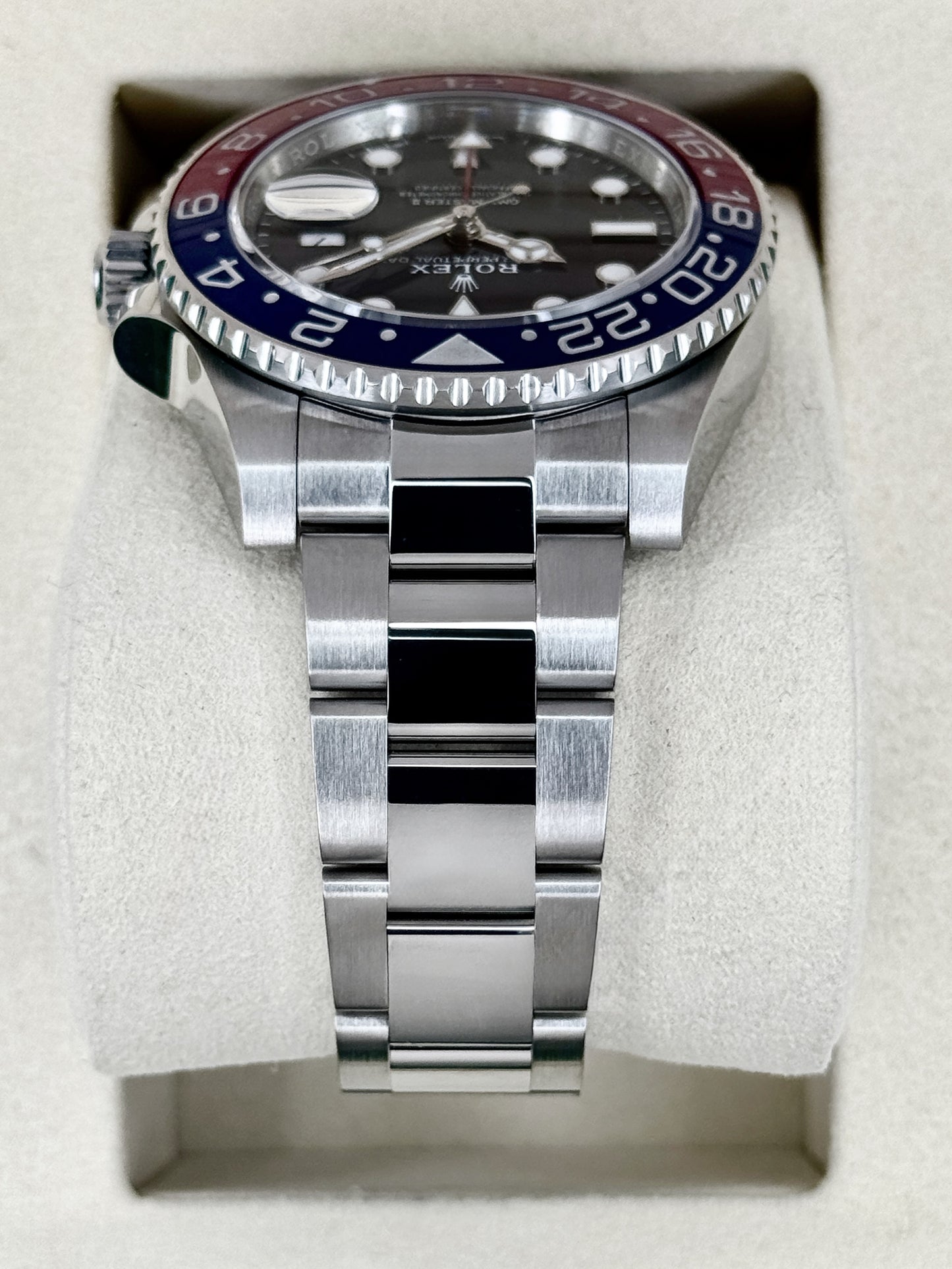 2025 Rolex GMT-Master II "Pepsi" 40mm 126710BLRO Oyster