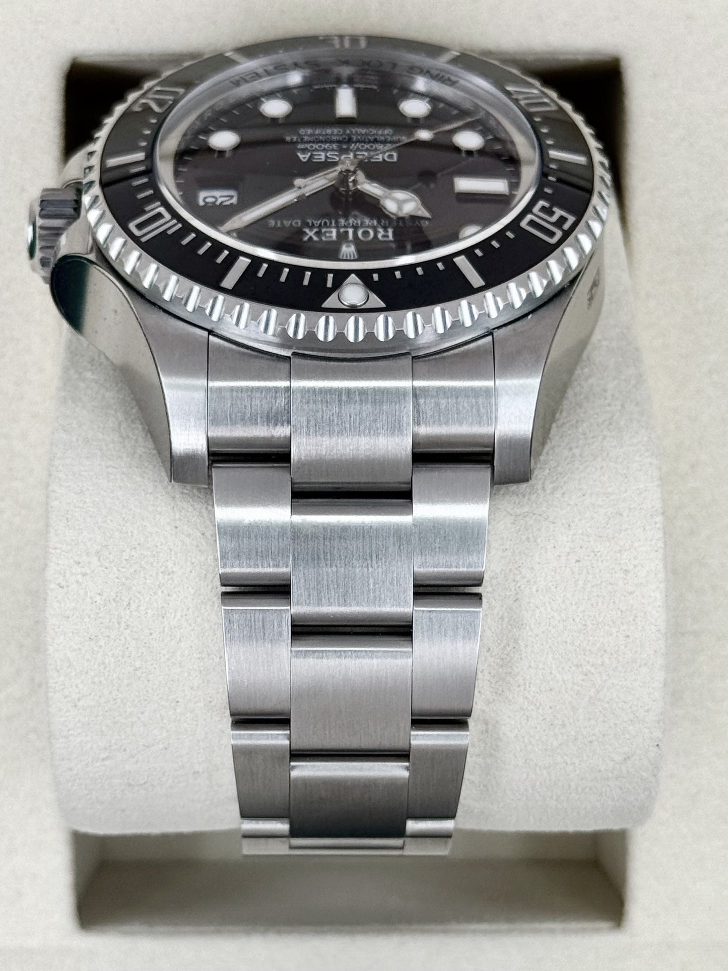 NEW 2026 Rolex Deepsea 44mm 136660 Stainless Steel Black Dial (STICKERED)