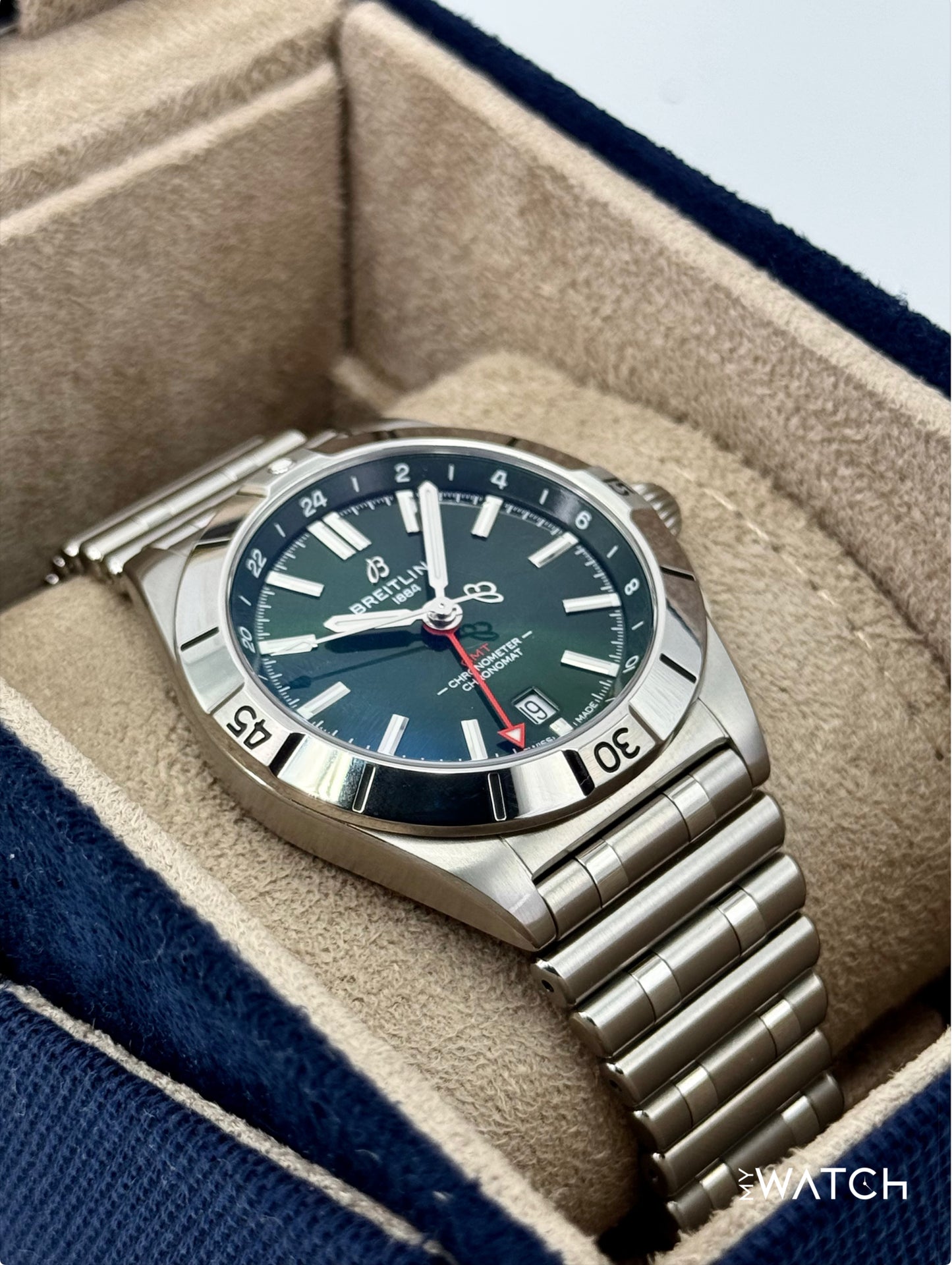 2023 Breitling Chronomat GMT 40mm A32398 Stainless Steel Green Dial