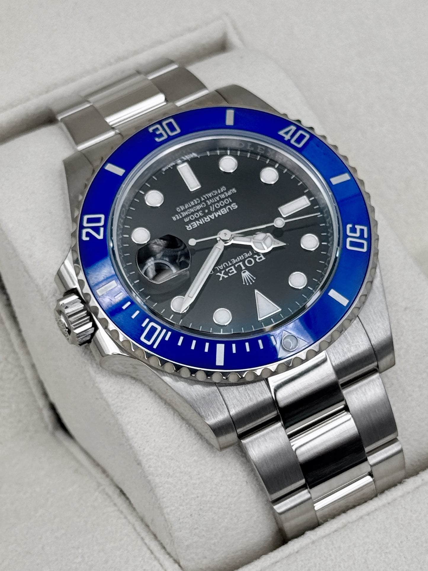 2025 Rolex Submariner “Cookie Monster ” 41mm 126619LB White Gold Black Dial