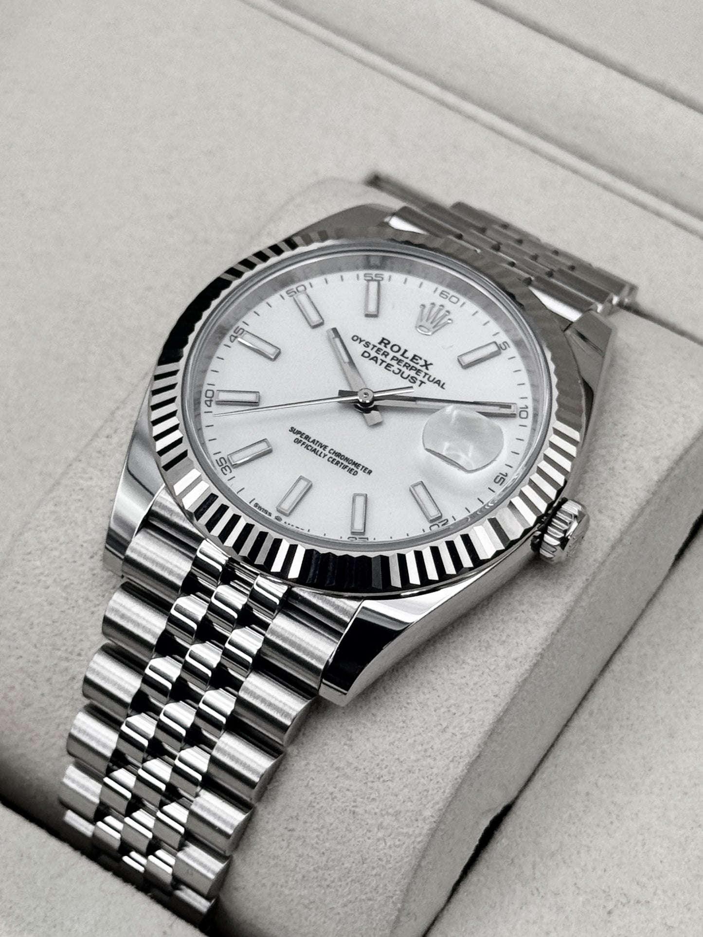 2025 Rolex Datejust 41mm 126334 Stainless Steel Jubilee White Dial