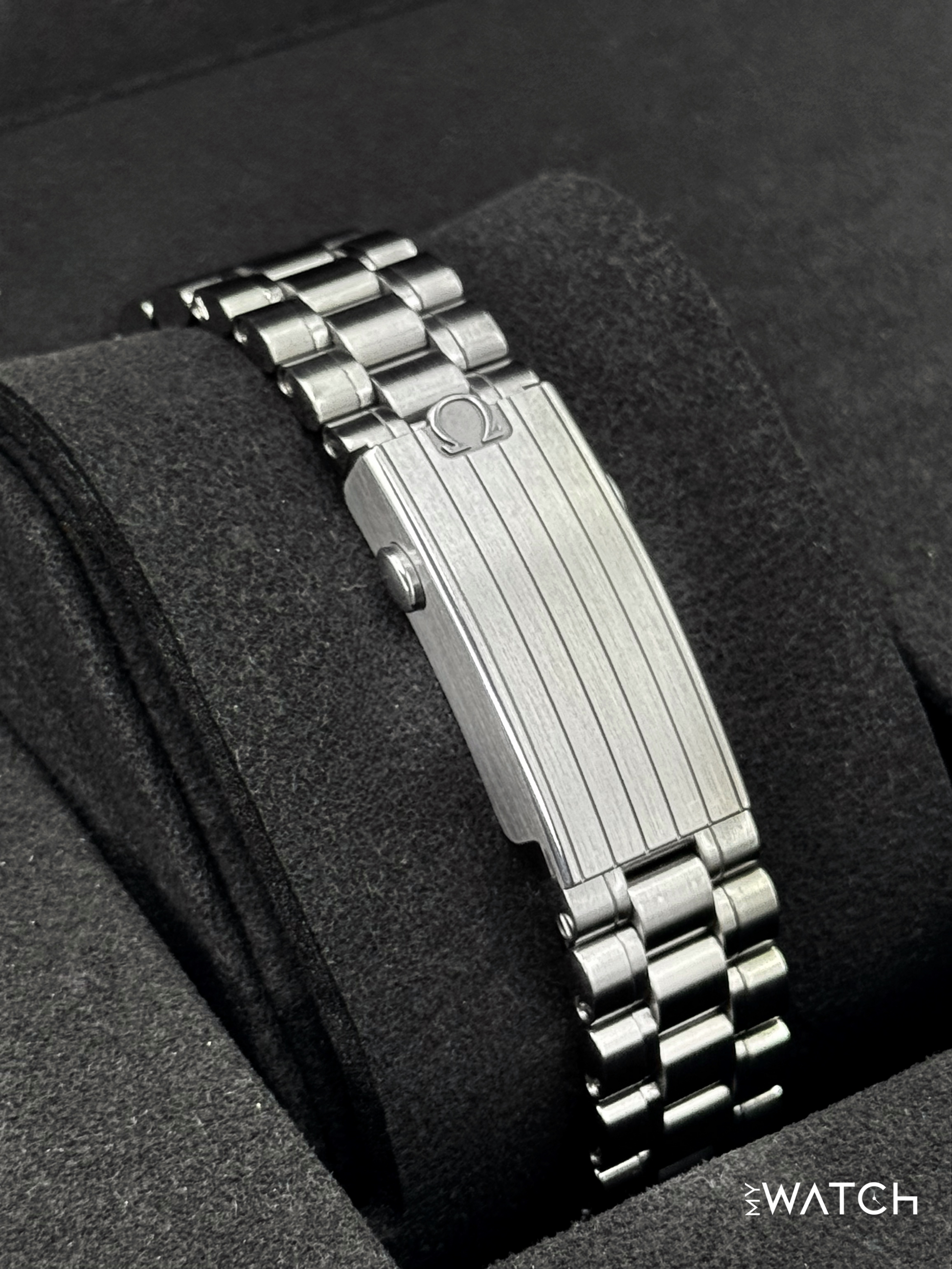 2024 Omega 42mm 310.30.42.50.01.001 Speedmaster Moonwatch - MyWatchLLC